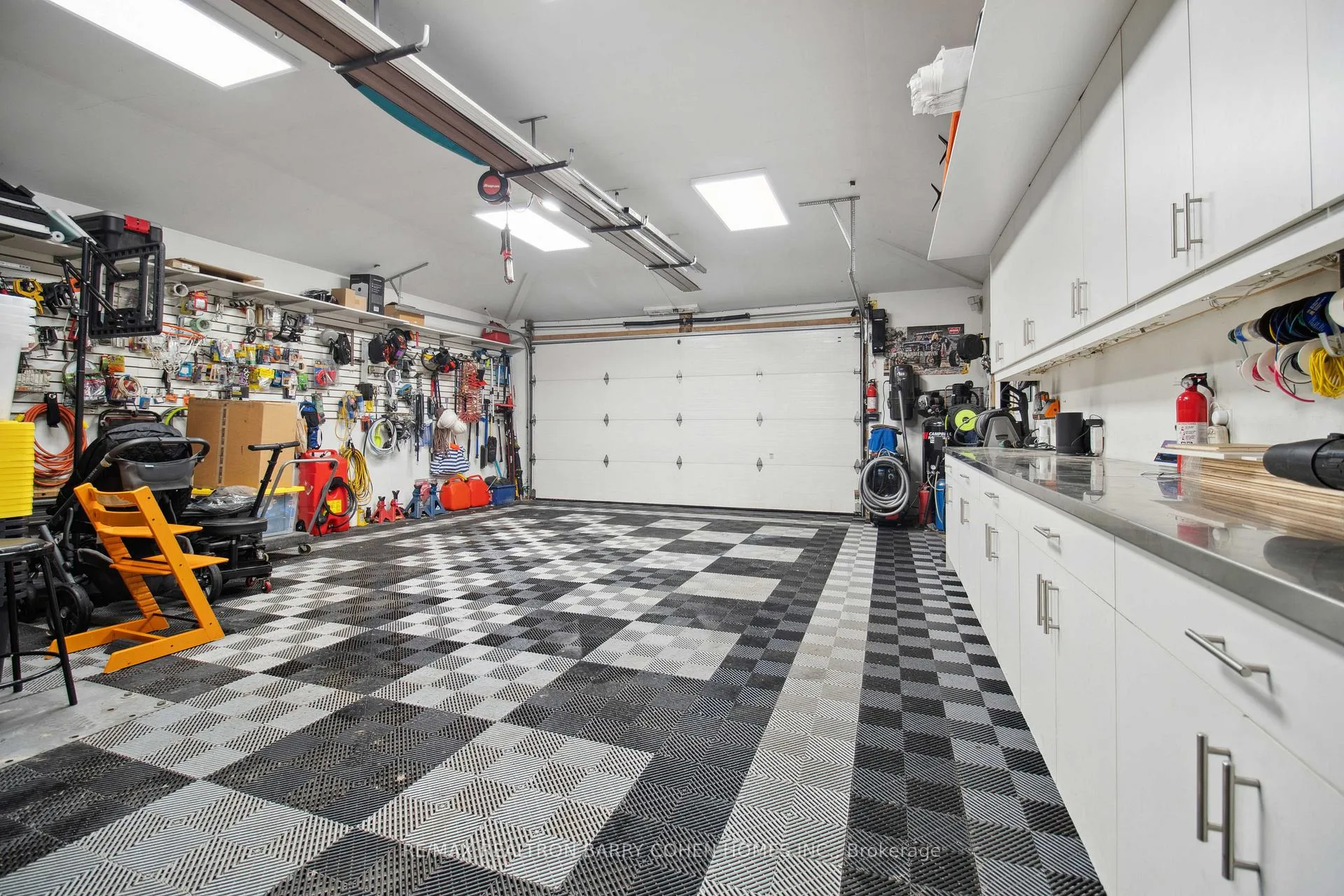 Photo 33 of 84 Brookview Drive, Toronto, Englemount-Lawrence — HOMEH