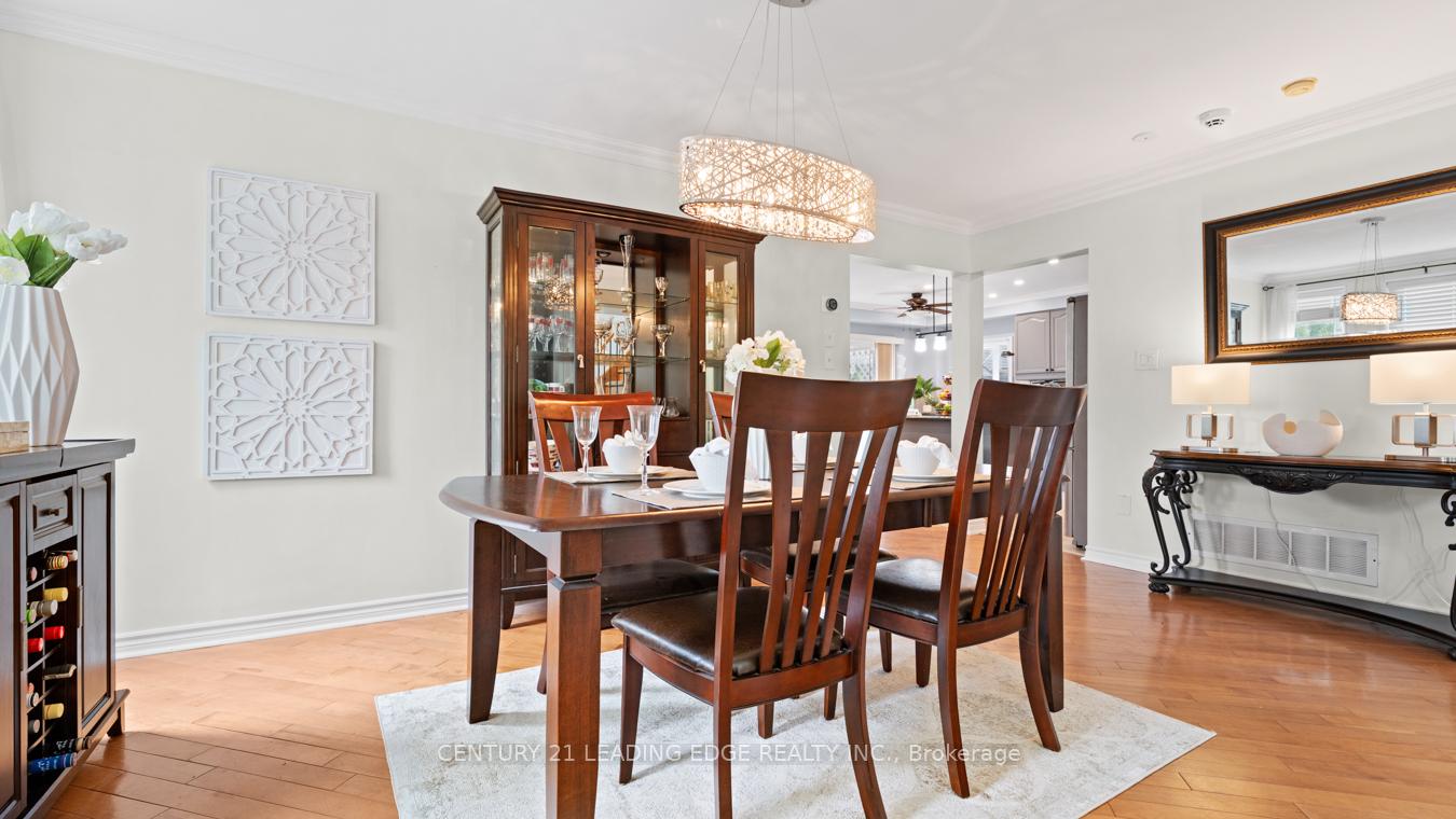 Photo 10 of 1 Woolner Lane, Clarington, Bowmanville — HOMEH