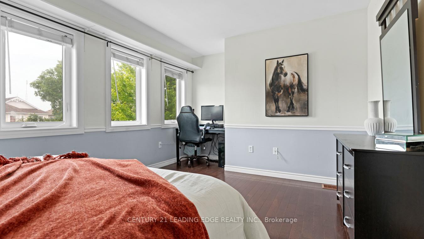 Photo 29 of 1 Woolner Lane, Clarington, Bowmanville — HOMEH