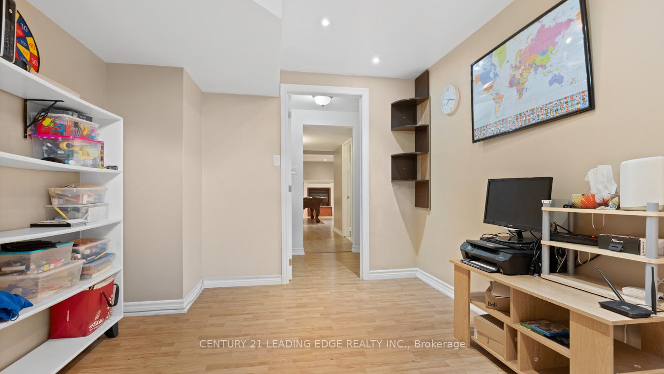 Photo 34 of 1 Woolner Lane, Clarington, Bowmanville — HOMEH