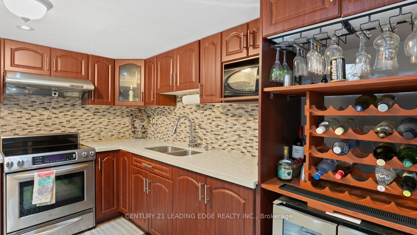 Photo 39 of 1 Woolner Lane, Clarington, Bowmanville — HOMEH