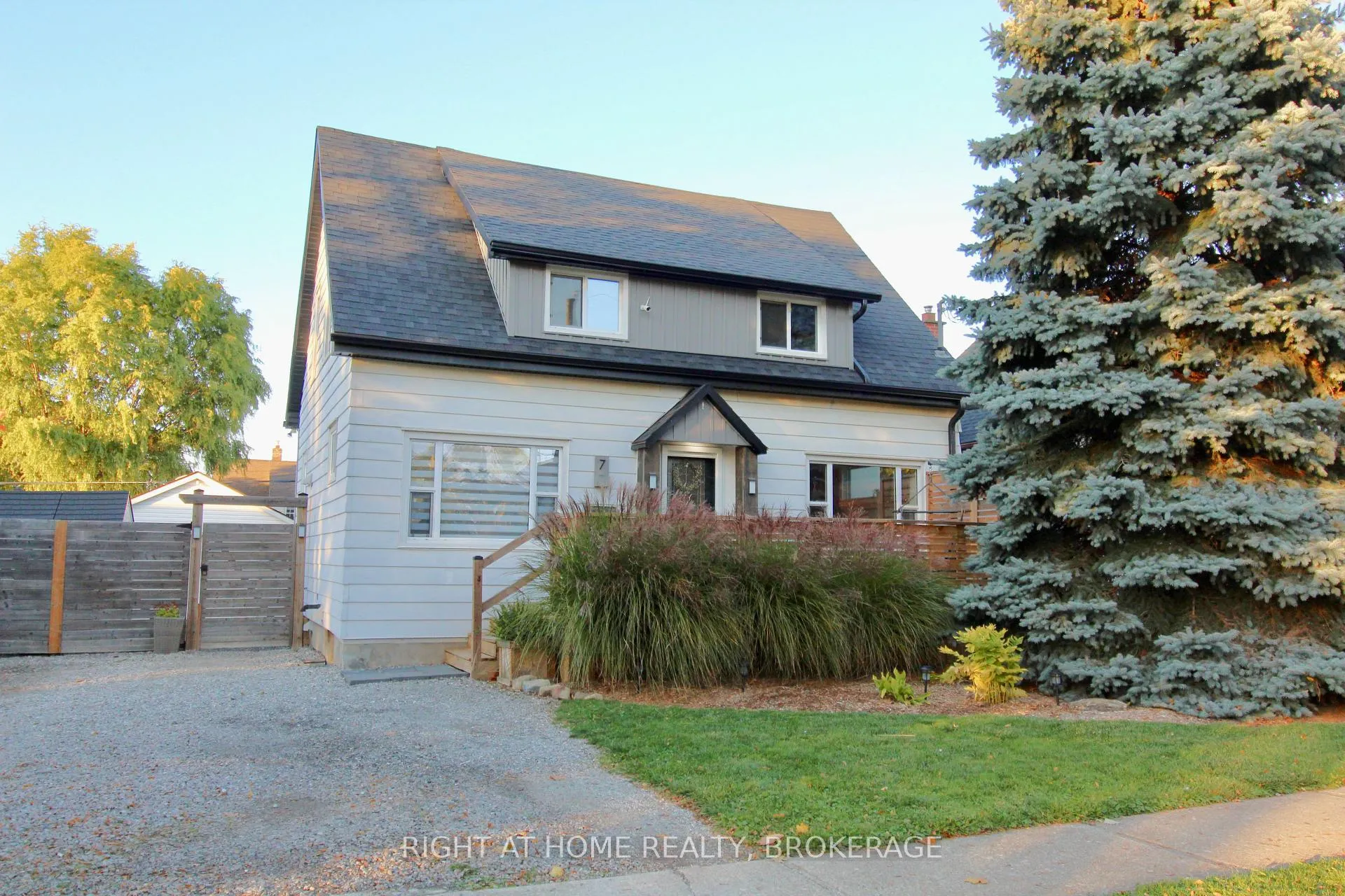 Photo 1 of 7 Cedardale Avenue, St. Catharines, Secord Woods — HOMEH