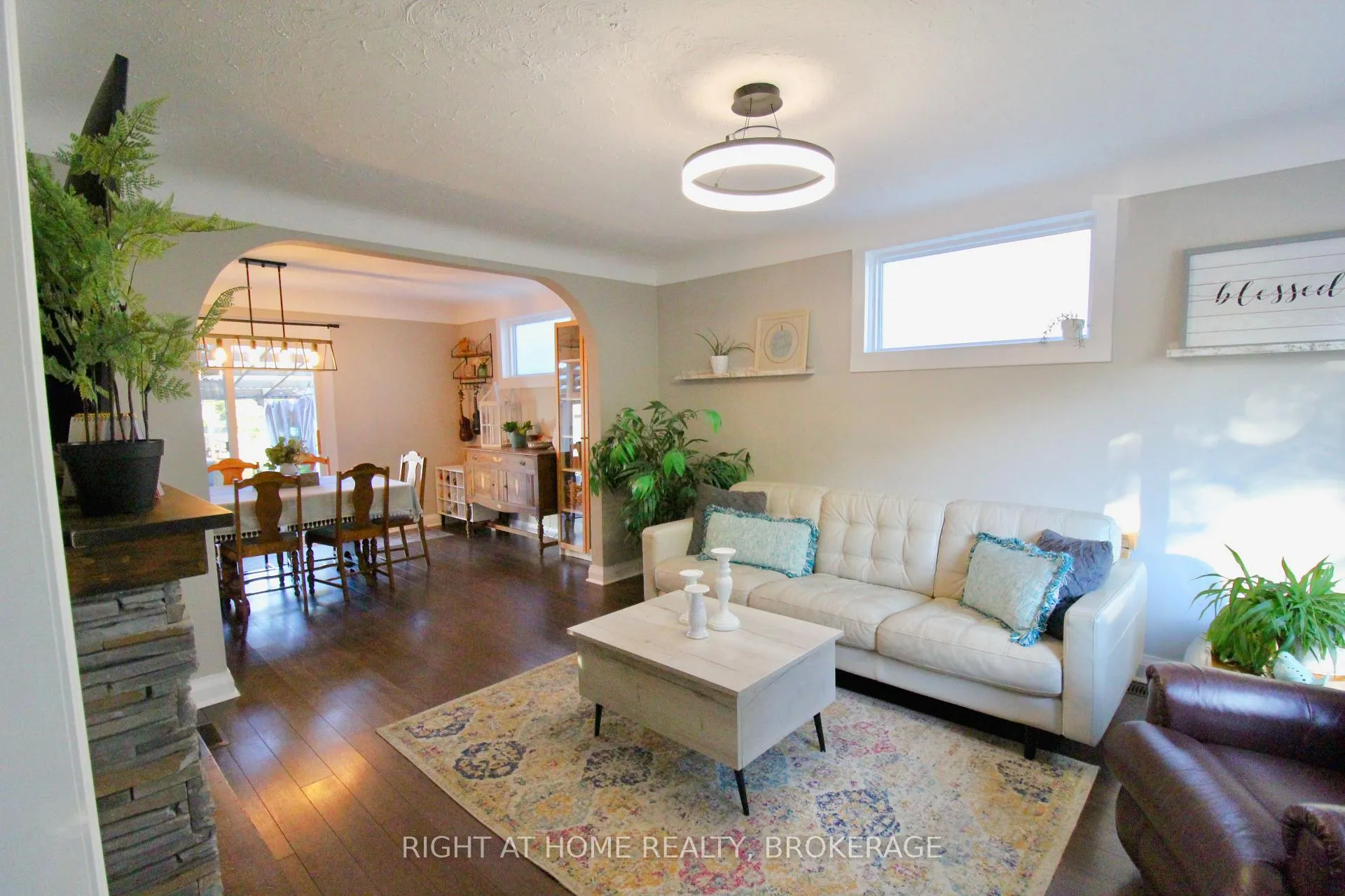 Photo 3 of 7 Cedardale Avenue, St. Catharines, Secord Woods — HOMEH