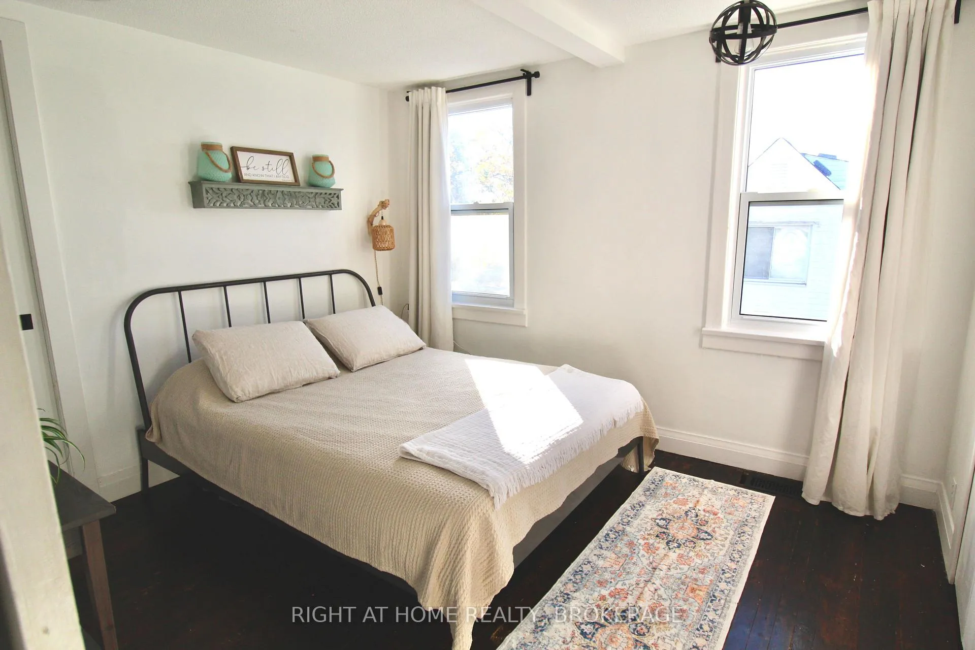 Photo 15 of 7 Cedardale Avenue, St. Catharines, Secord Woods — HOMEH