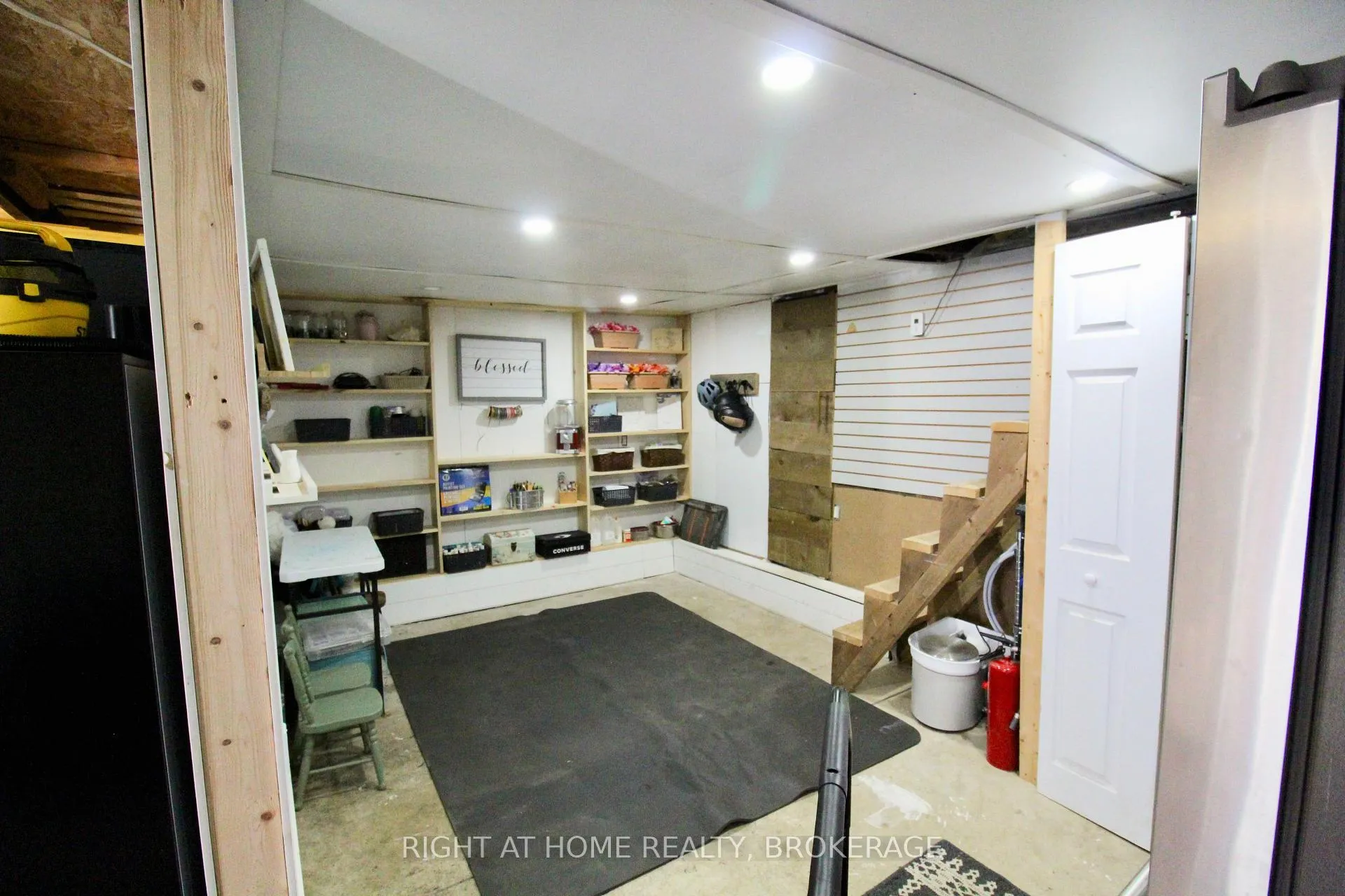 Photo 35 of 7 Cedardale Avenue, St. Catharines, Secord Woods — HOMEH