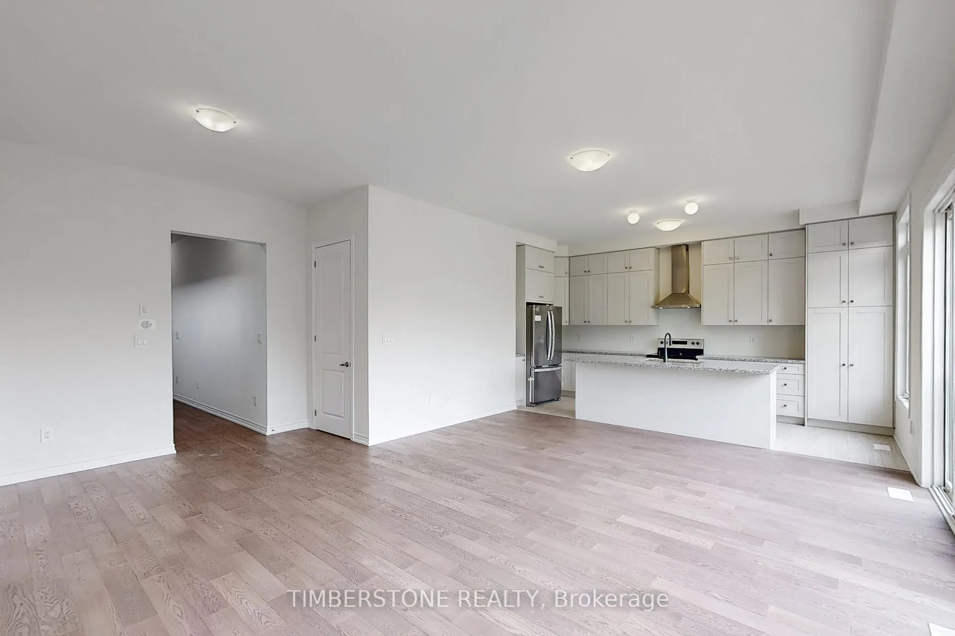 Photo 5 of 1044 Pisces Trail, Pickering, Rural Pickering — HOMEH