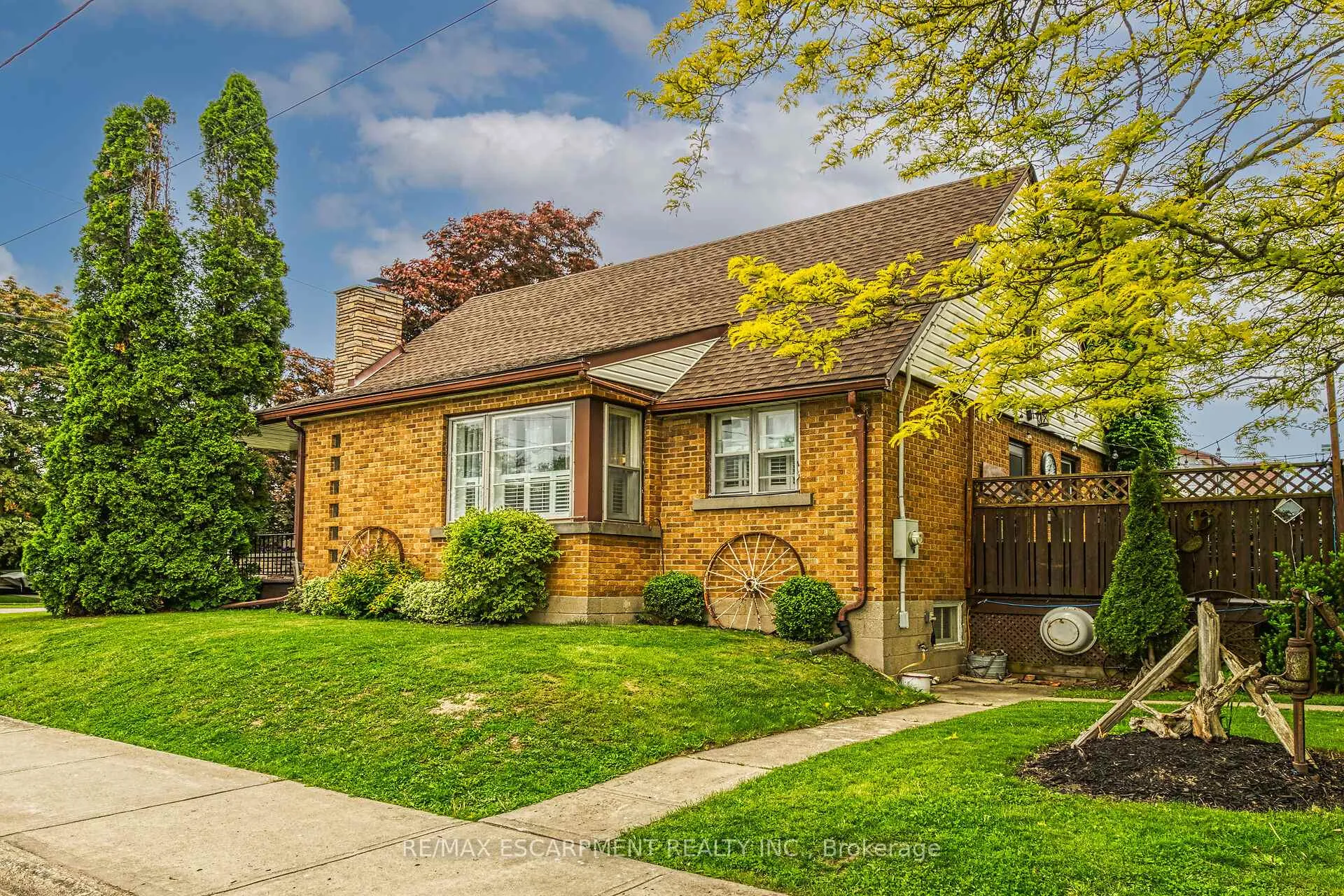 Photo 1 of 14 Sherring Street N, Haldimand — HOMEH