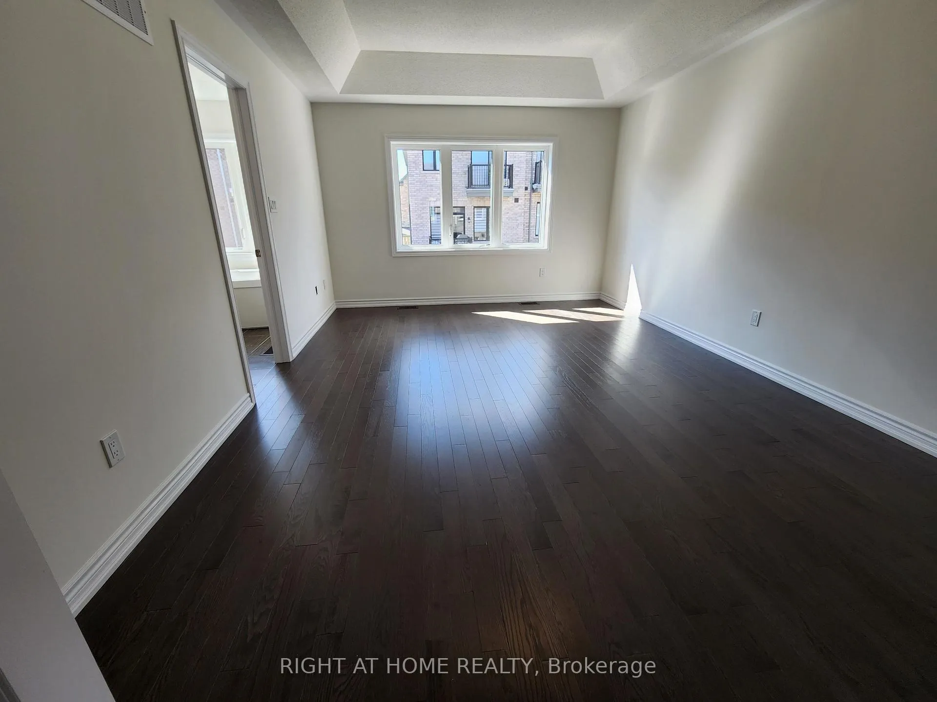 Photo 8 of 21 Coho Drive N, Whitby, Lynde Creek — HOMEH