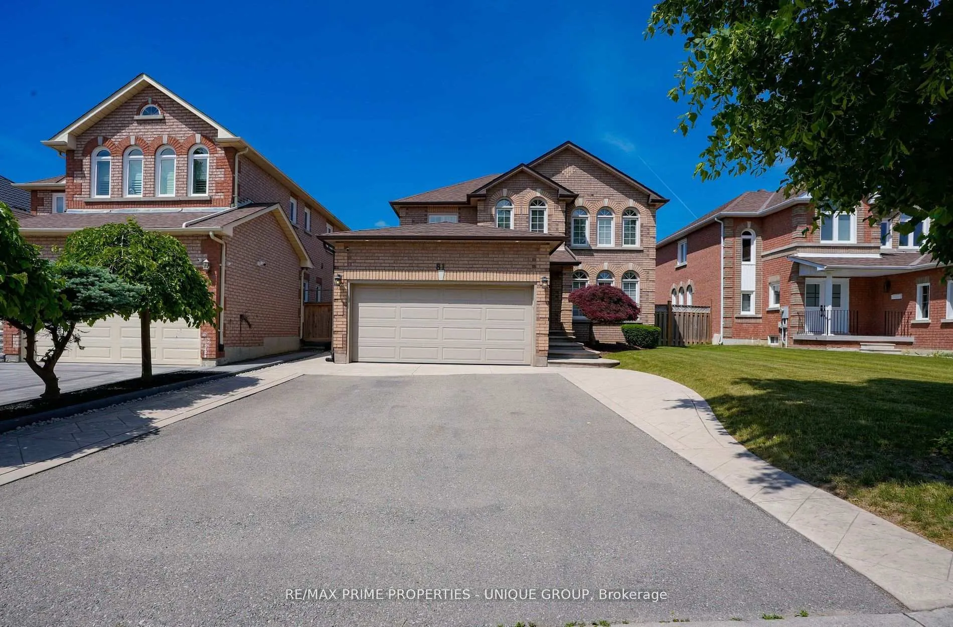 Photo 1 of 81 Deib Crescent, Markham, Milliken Mills East — HOMEH