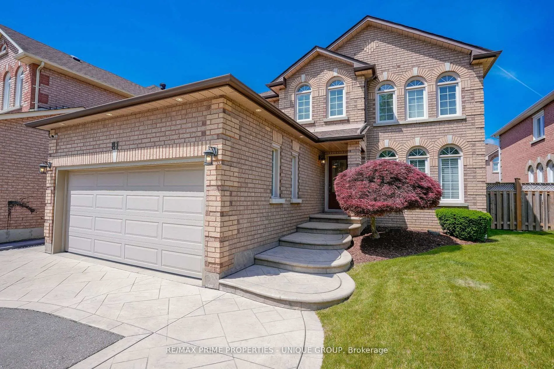 Photo 3 of 81 Deib Crescent, Markham, Milliken Mills East — HOMEH
