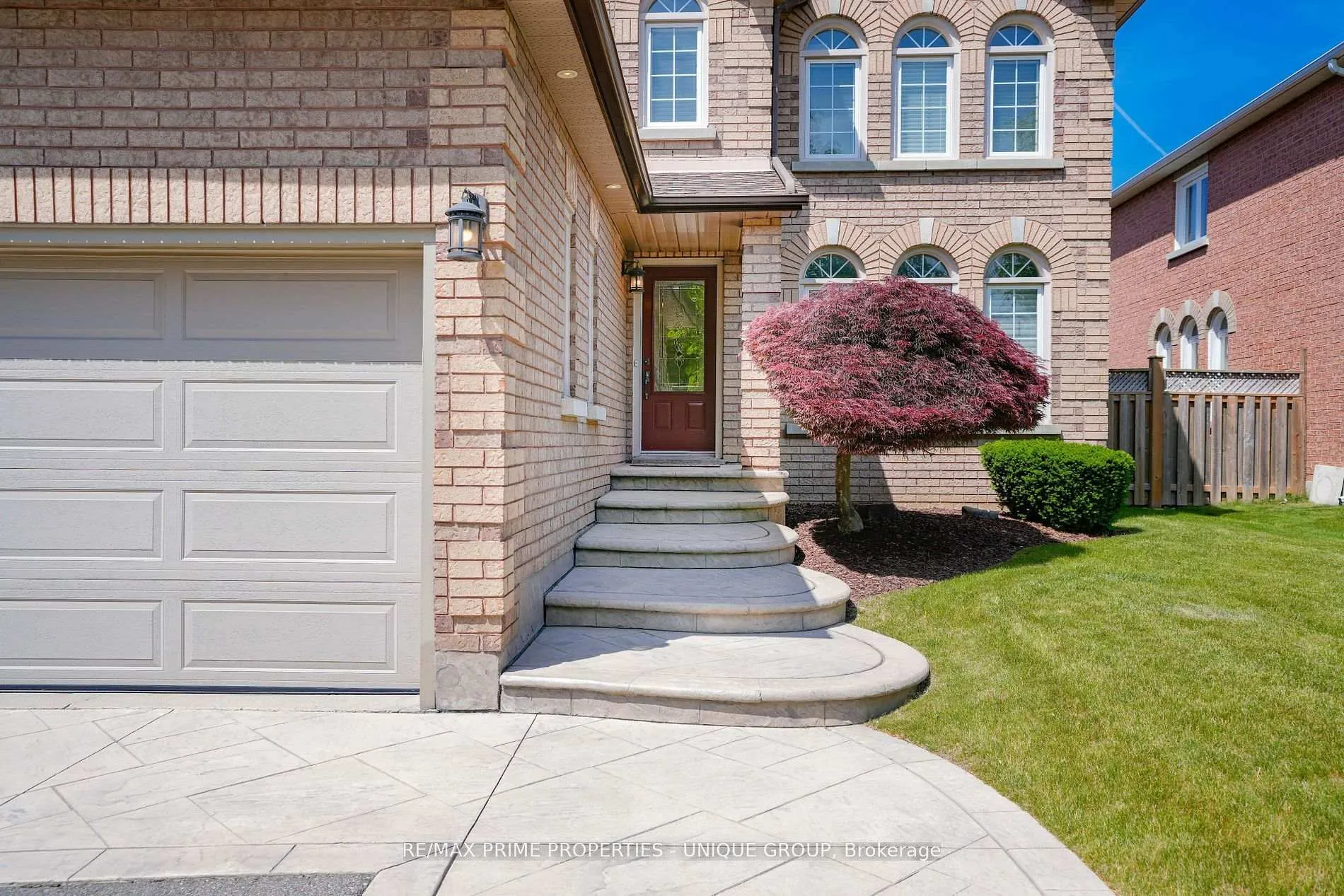 Photo 4 of 81 Deib Crescent, Markham, Milliken Mills East — HOMEH