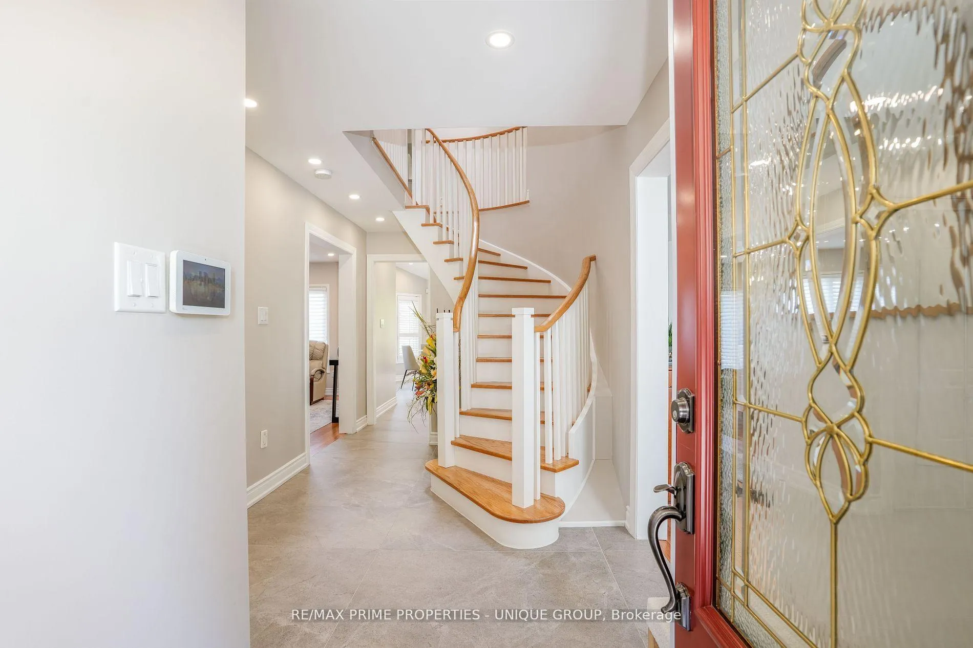 Photo 5 of 81 Deib Crescent, Markham, Milliken Mills East — HOMEH
