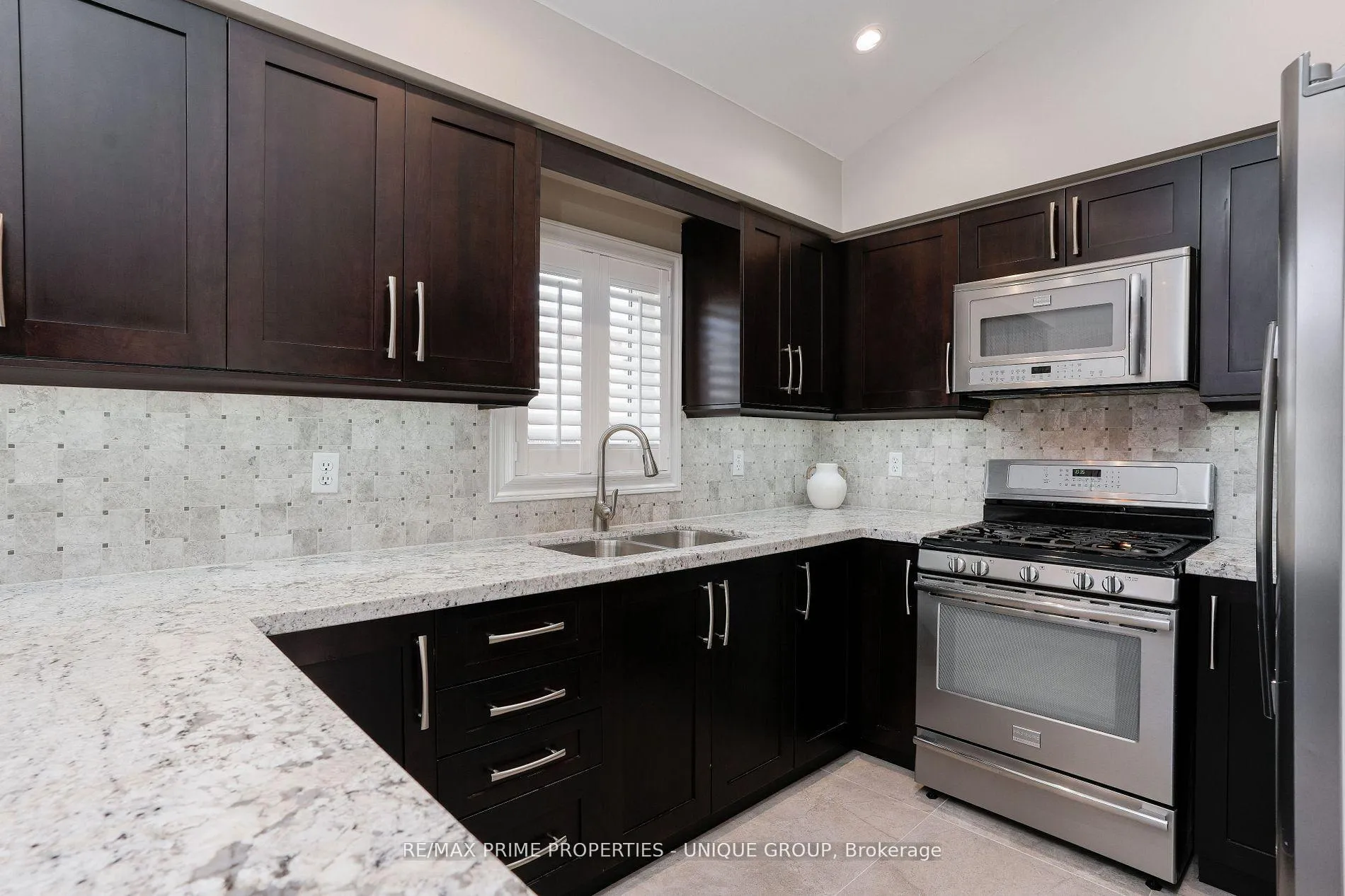 Photo 15 of 81 Deib Crescent, Markham, Milliken Mills East — HOMEH