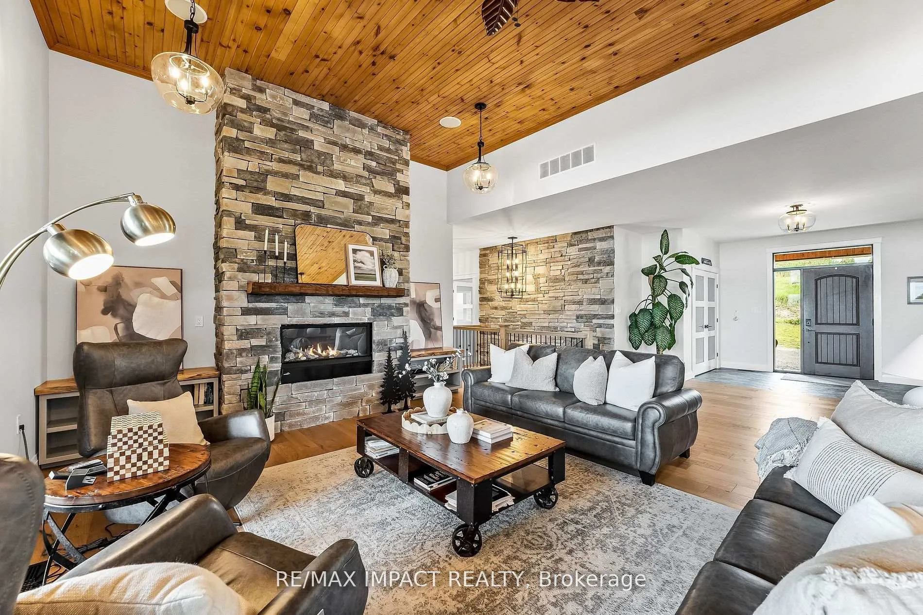 Photo 4 of 2132 Newtonville Road, Clarington, Rural Clarington — HOMEH