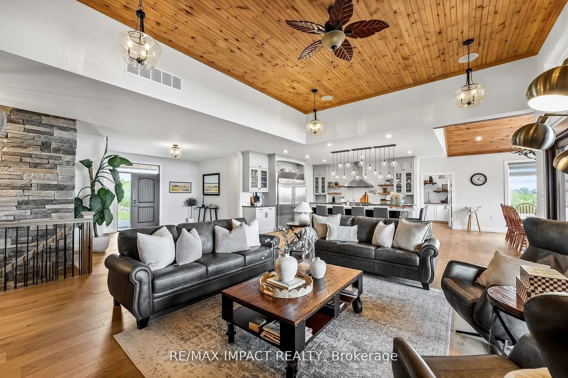 Photo 5 of 2132 Newtonville Road, Clarington, Rural Clarington — HOMEH