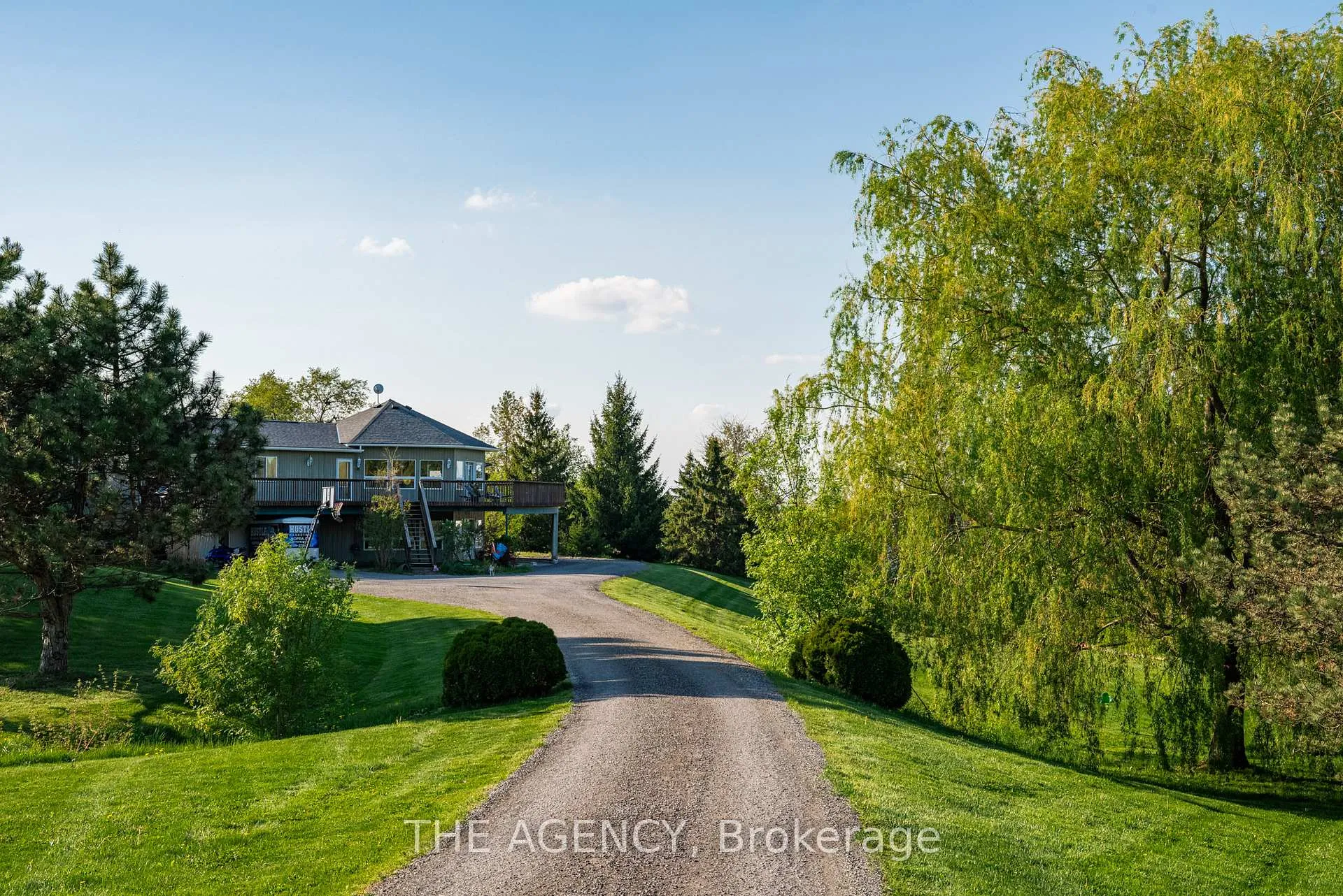 Photo 2 of 5800 17th Sideroad, King, Schomberg — HOMEH