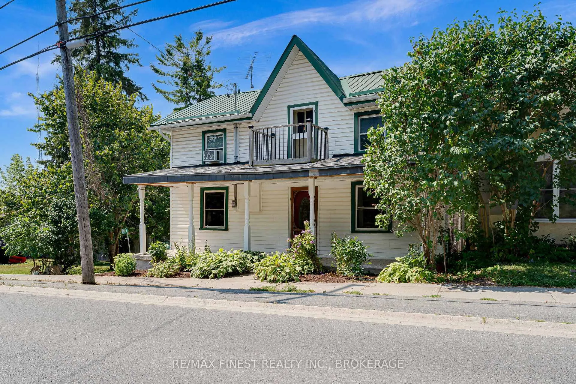 Front of 4520 County Road 4