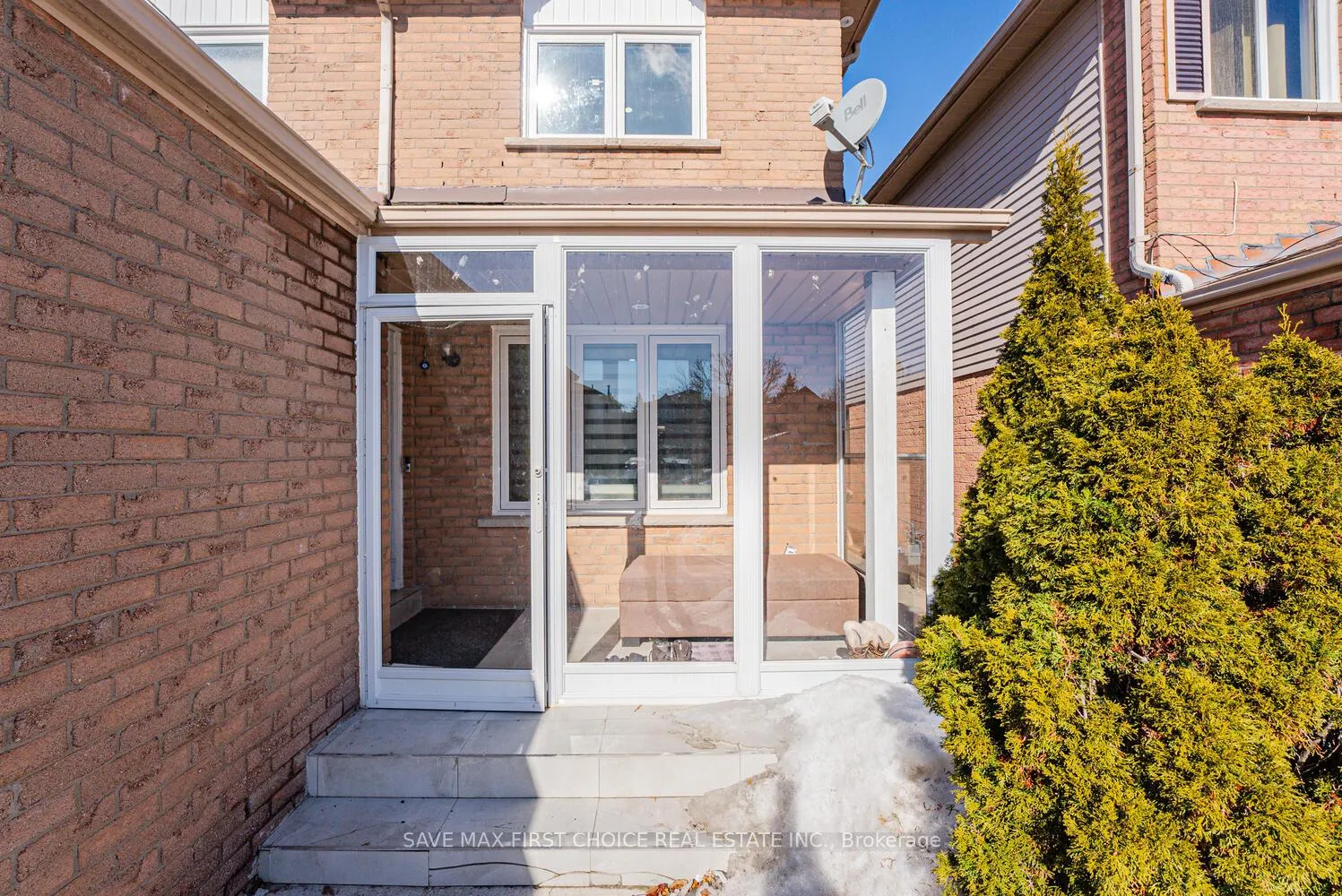 Photo 8 of 50 Niagara Place, Brampton, Westgate — HOMEH