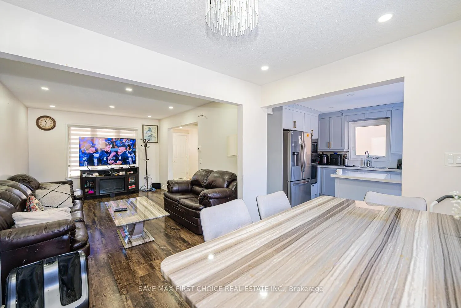 Photo 15 of 50 Niagara Place, Brampton, Westgate — HOMEH