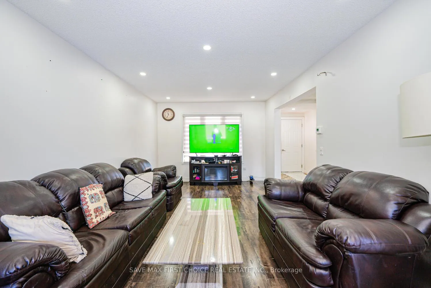 Photo 18 of 50 Niagara Place, Brampton, Westgate — HOMEH