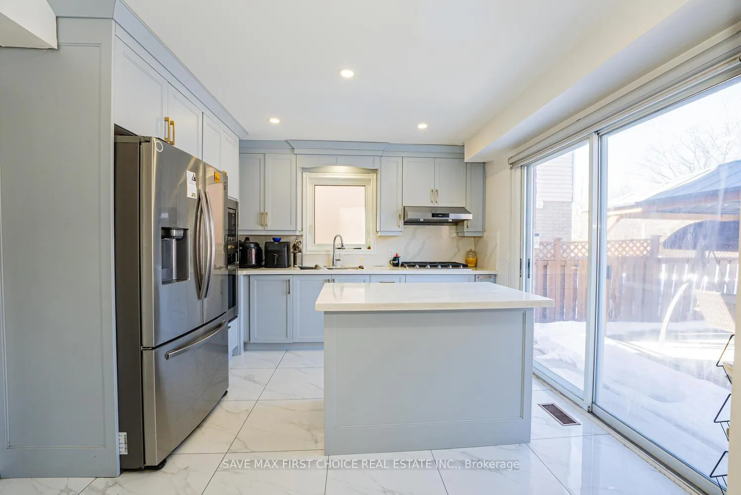 Photo 24 of 50 Niagara Place, Brampton, Westgate — HOMEH