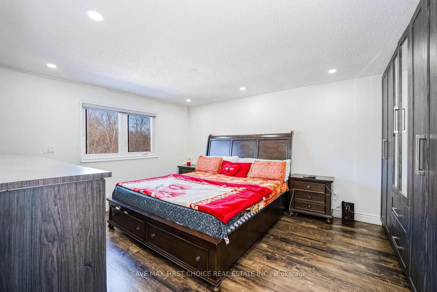 Photo 30 of 50 Niagara Place, Brampton, Westgate — HOMEH
