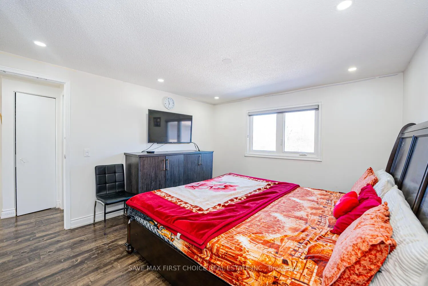 Photo 31 of 50 Niagara Place, Brampton, Westgate — HOMEH