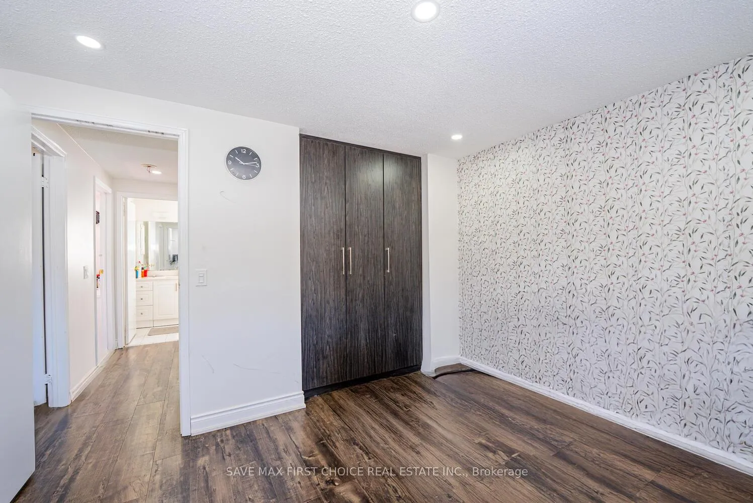 Photo 34 of 50 Niagara Place, Brampton, Westgate — HOMEH