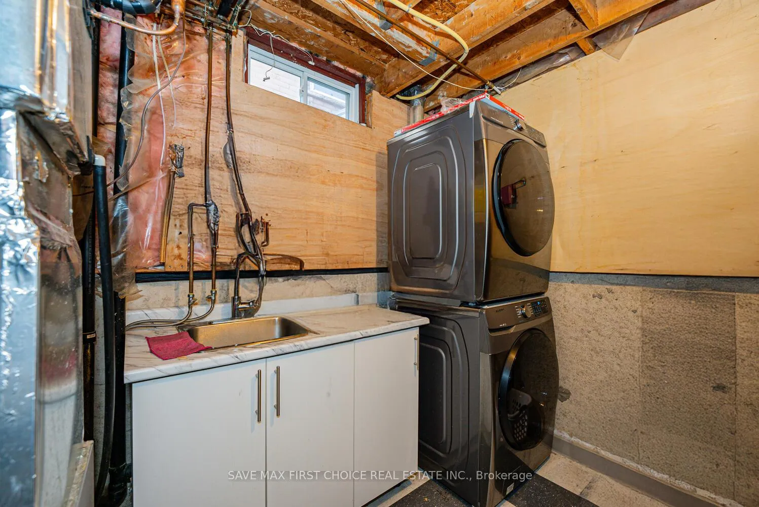 Photo 41 of 50 Niagara Place, Brampton, Westgate — HOMEH
