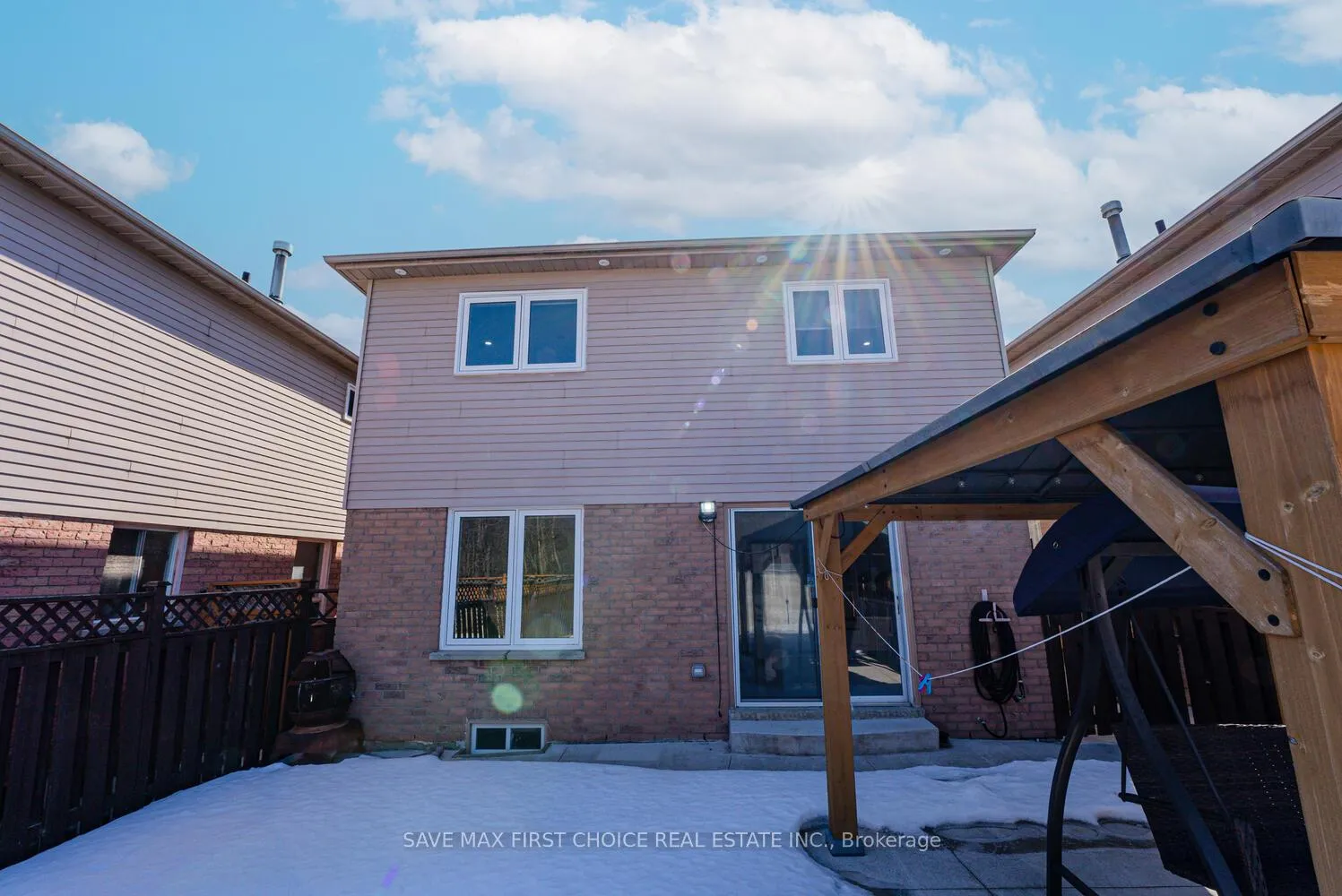 Photo 48 of 50 Niagara Place, Brampton, Westgate — HOMEH