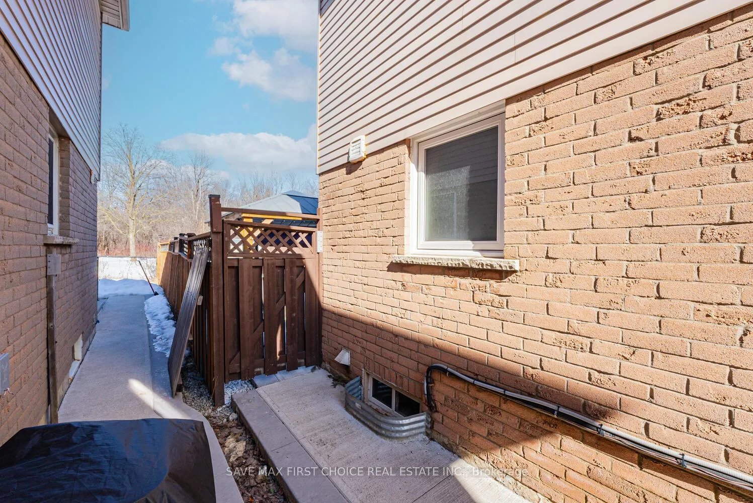 Photo 49 of 50 Niagara Place, Brampton, Westgate — HOMEH