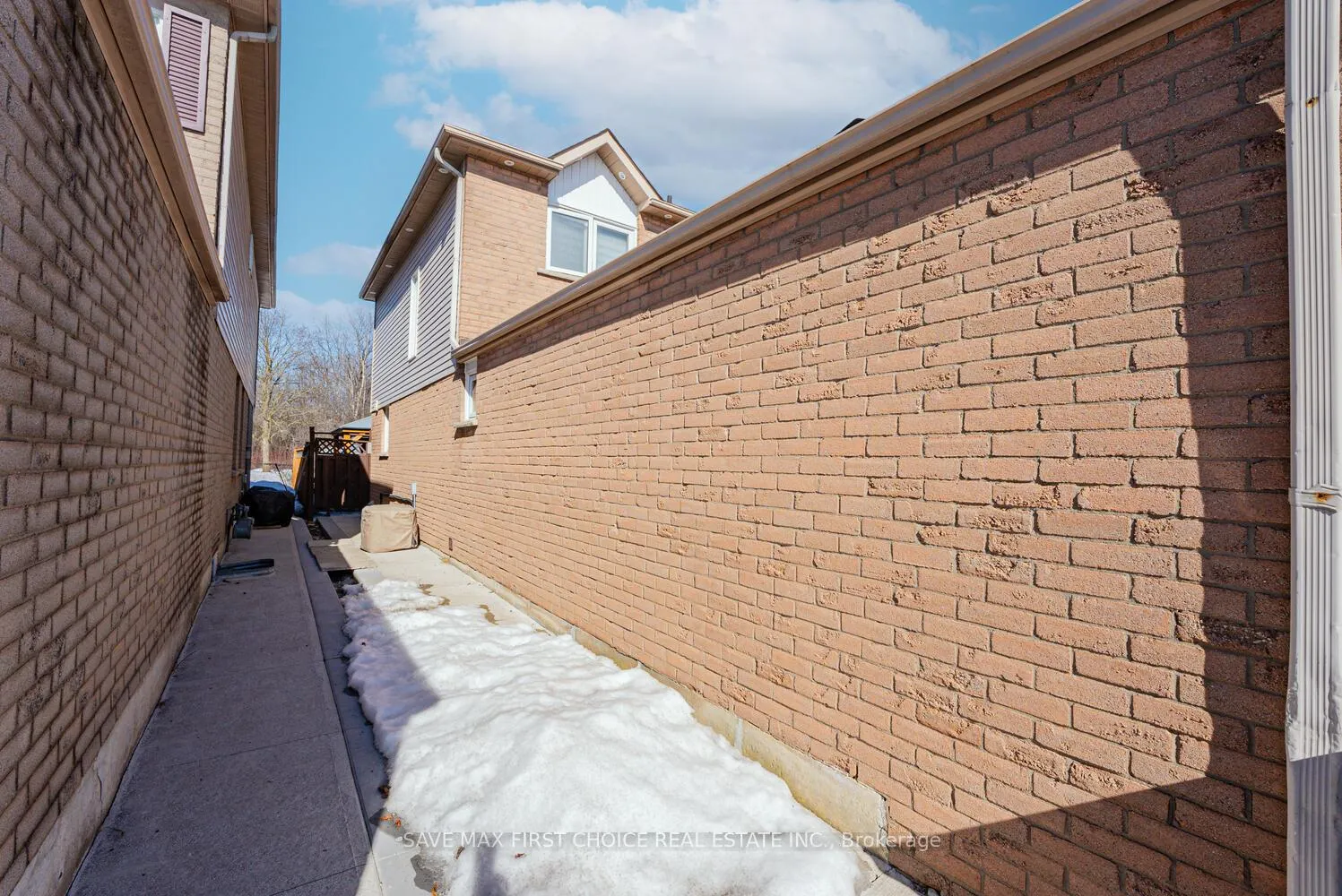 Photo 50 of 50 Niagara Place, Brampton, Westgate — HOMEH