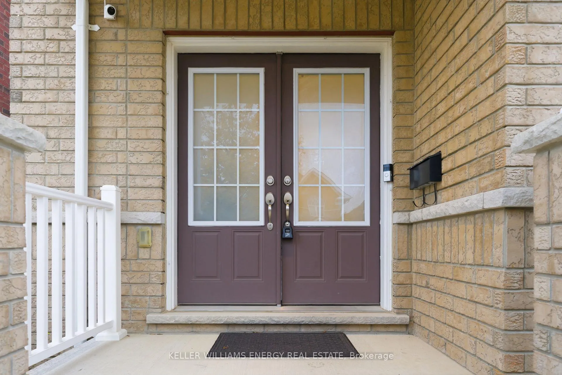 Photo 3 of 1781 William Lott Drive, Oshawa, Taunton — HOMEH
