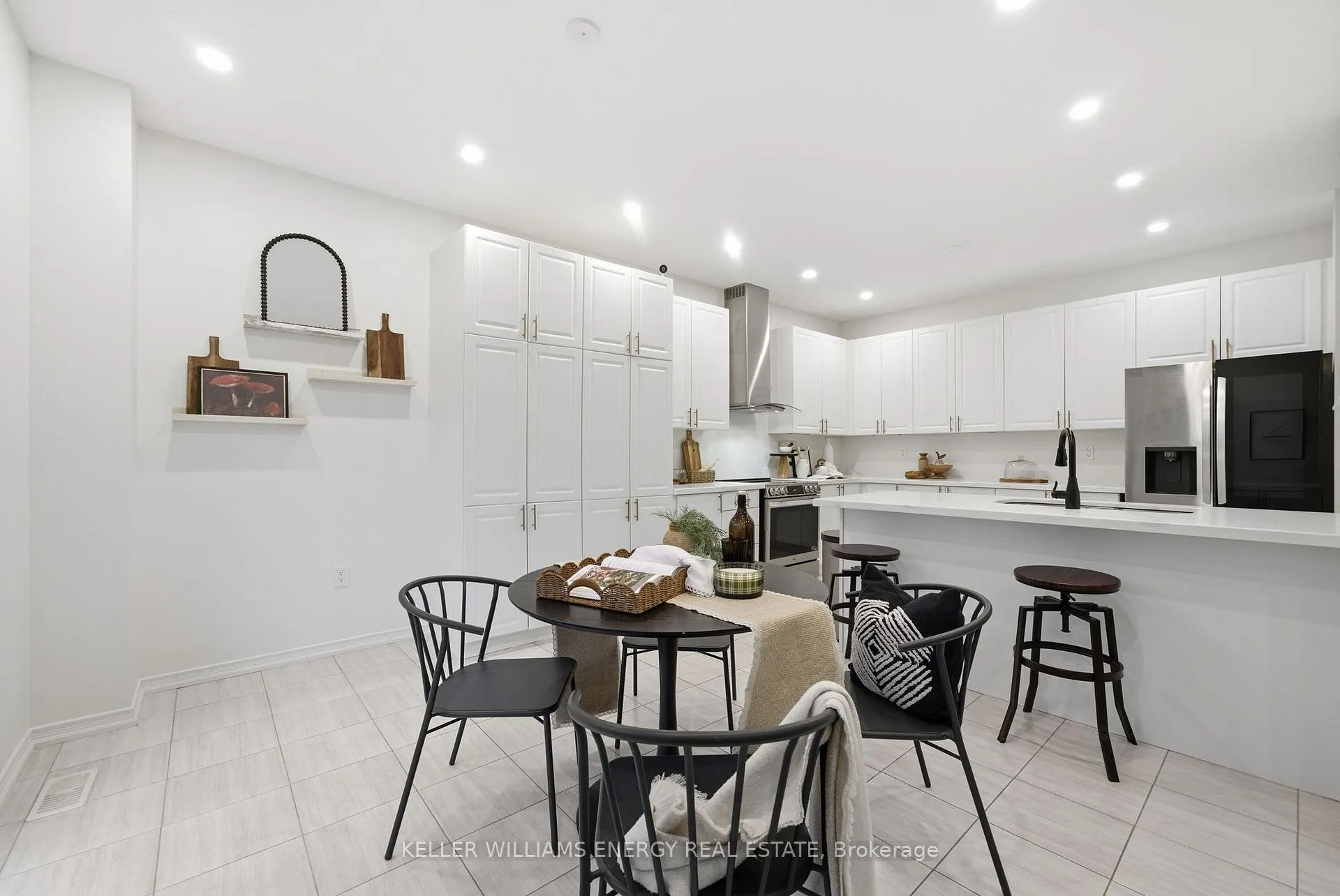 Photo 8 of 1781 William Lott Drive, Oshawa, Taunton — HOMEH