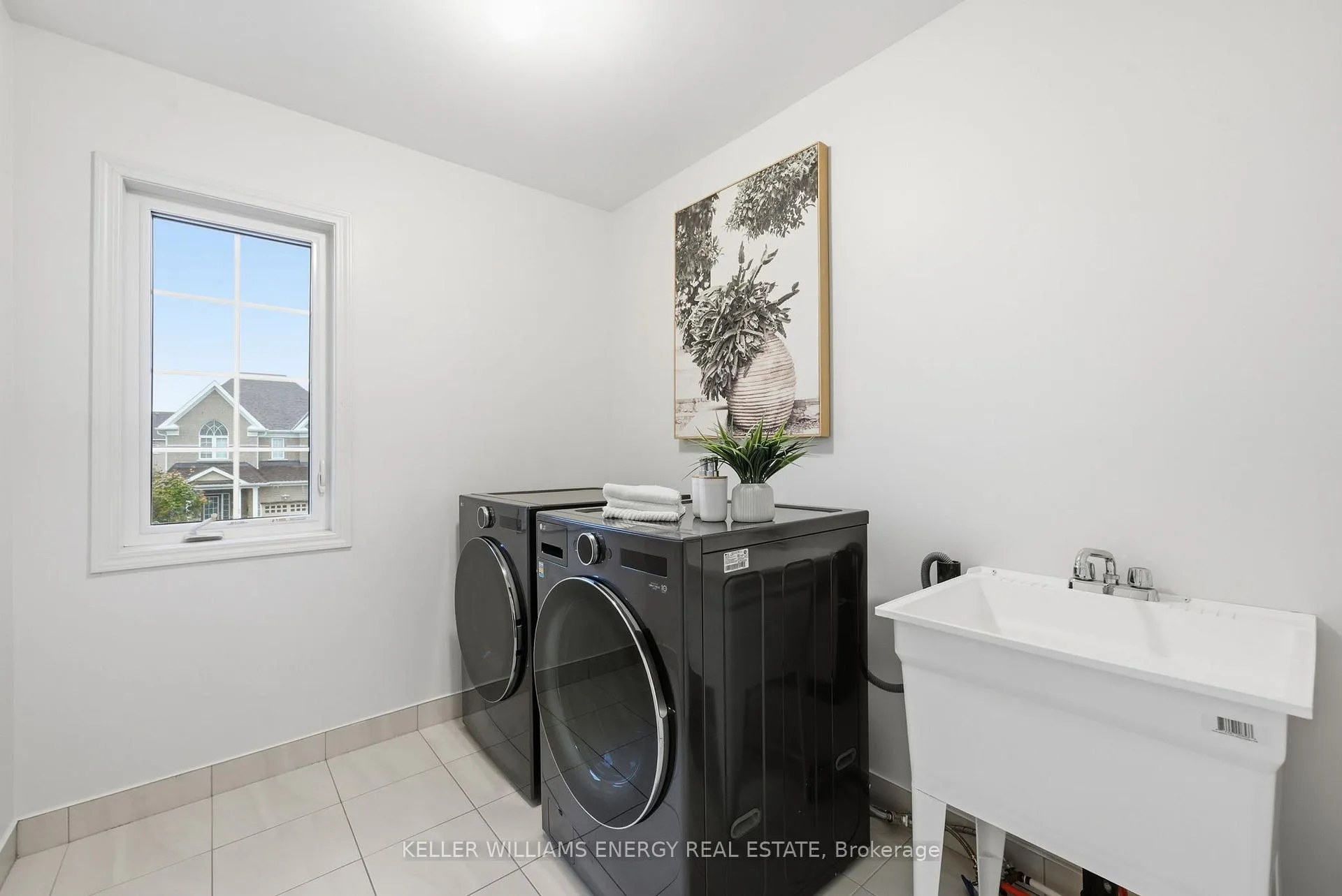 Photo 35 of 1781 William Lott Drive, Oshawa, Taunton — HOMEH