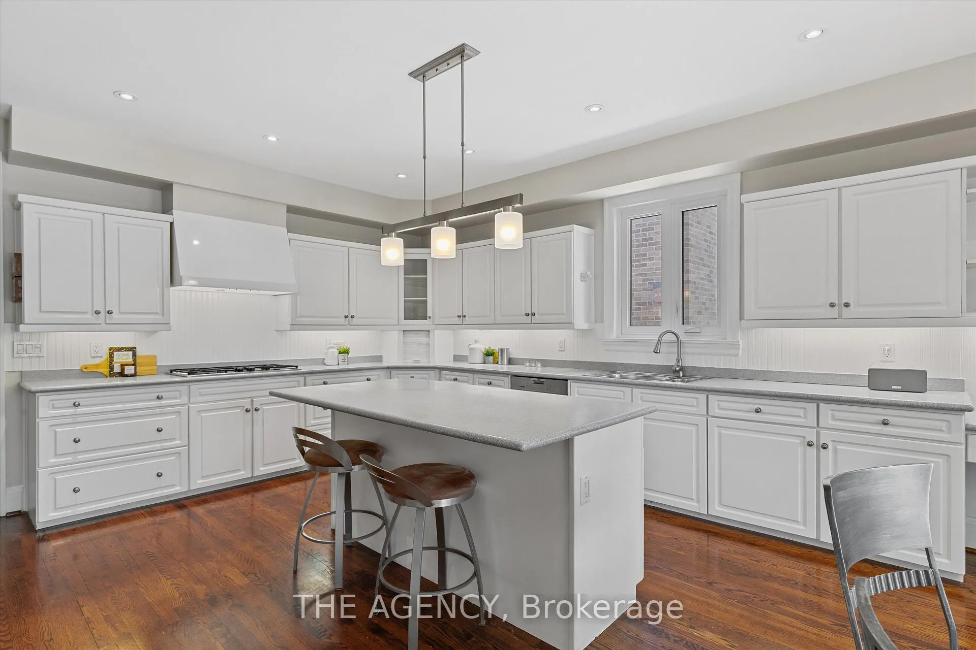 Photo 14 of 30 Grey Road, Toronto, Bedford Park-Nortown — HOMEH