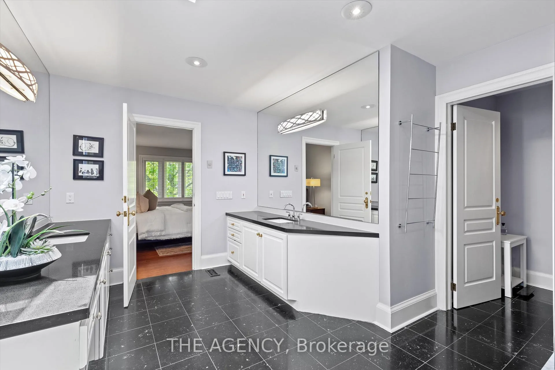 Photo 24 of 30 Grey Road, Toronto, Bedford Park-Nortown — HOMEH