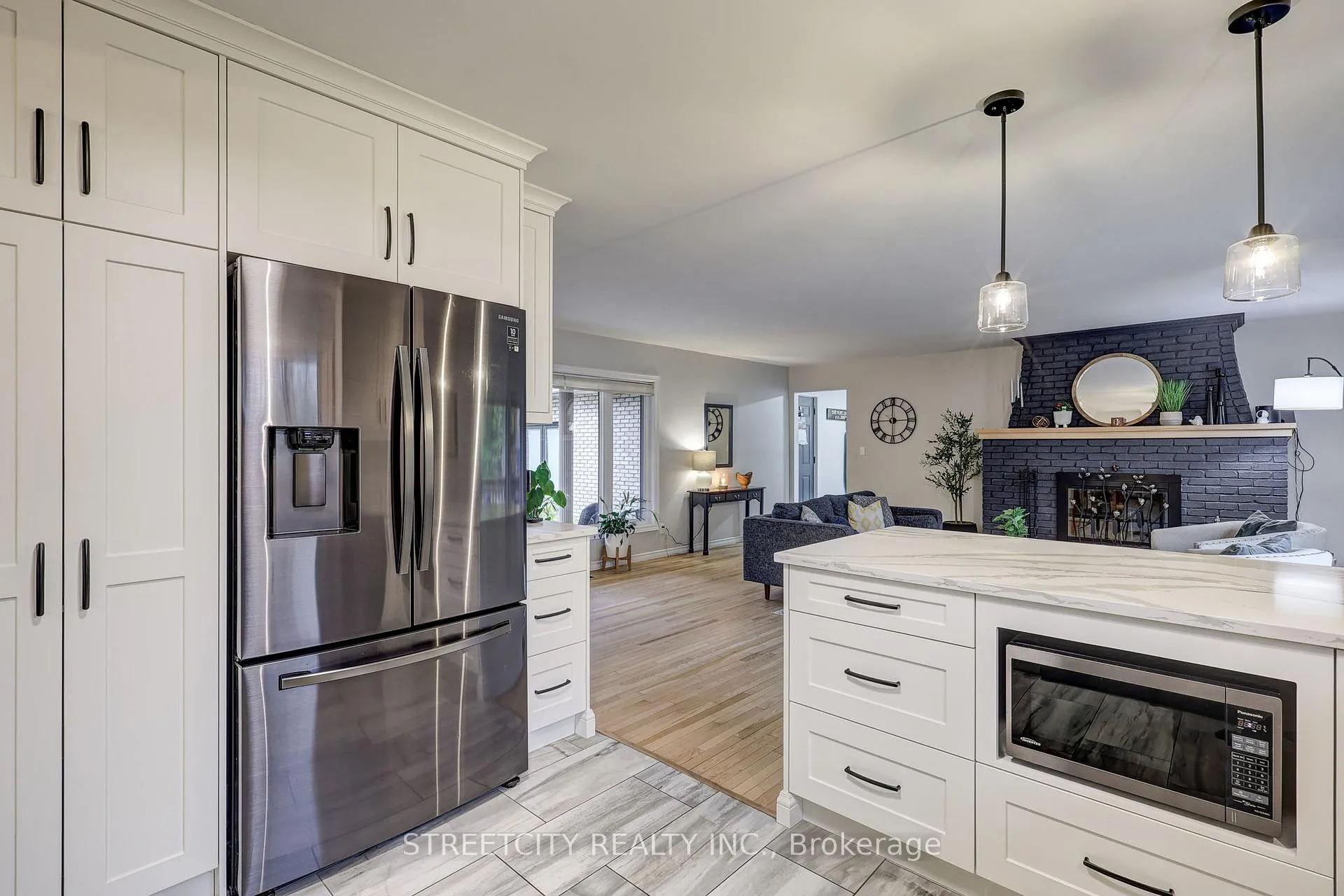Photo 7 of 231 Centennial Avenue, St. Thomas — HOMEH