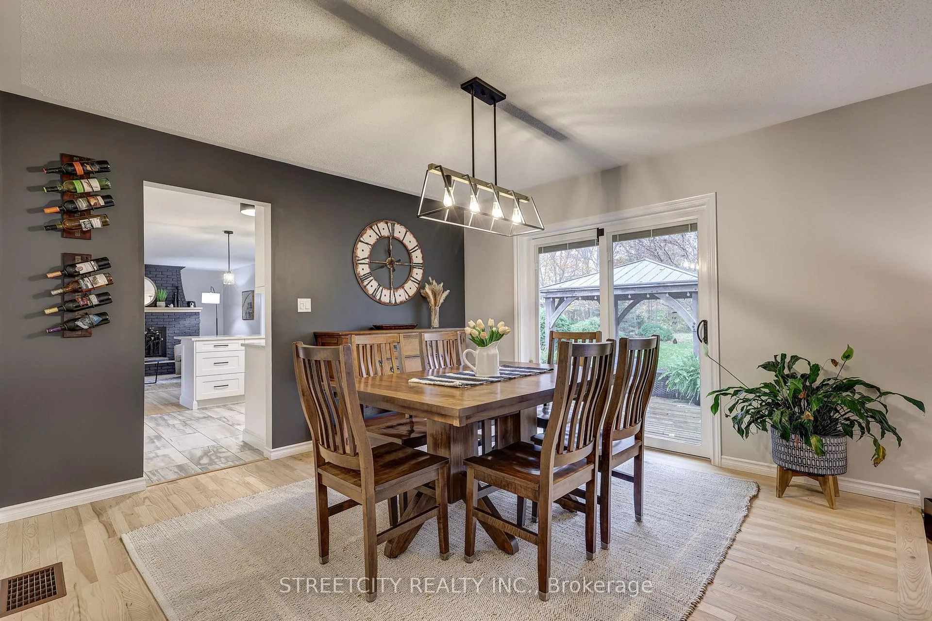 Photo 15 of 231 Centennial Avenue, St. Thomas — HOMEH