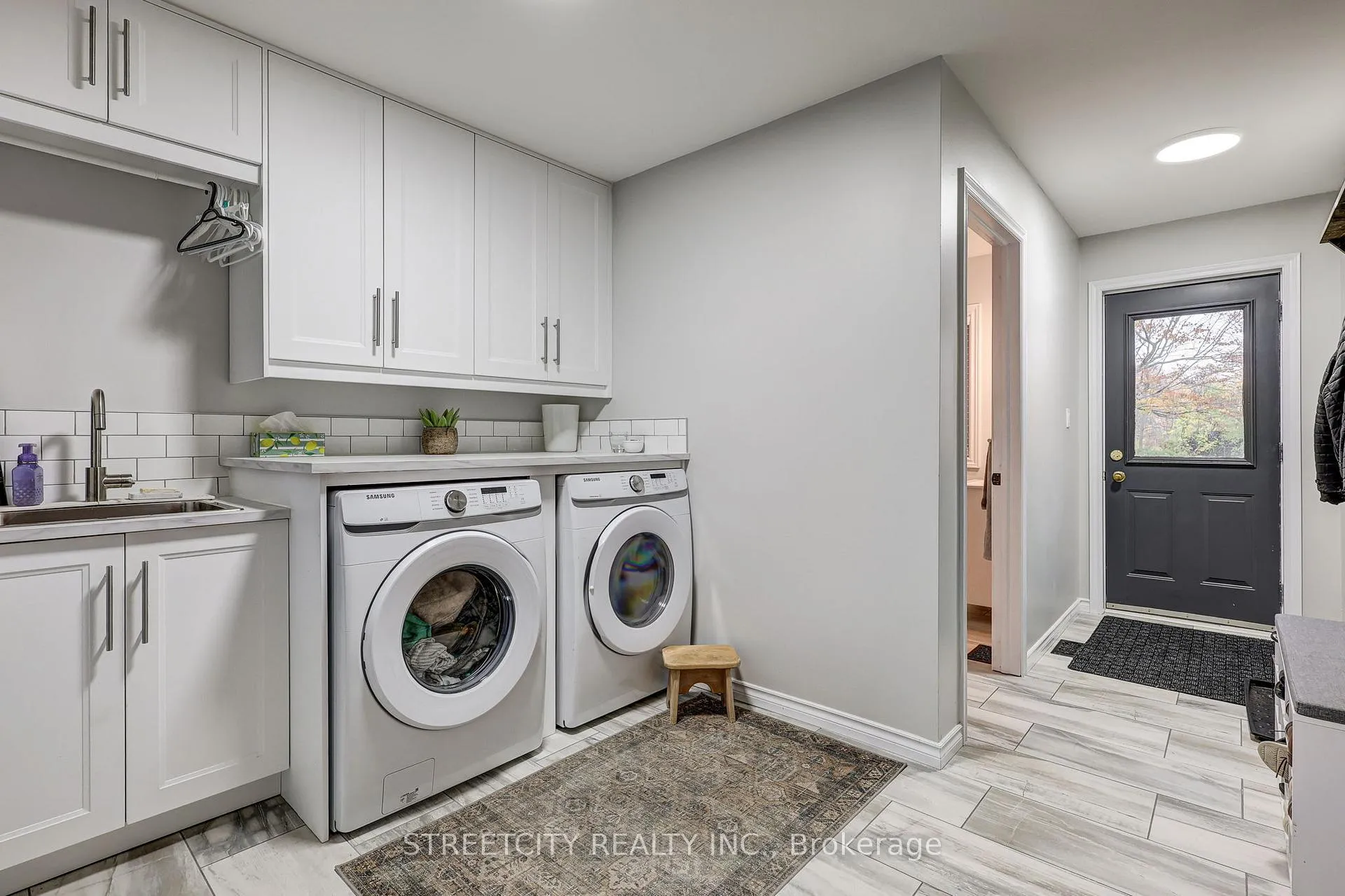 Photo 19 of 231 Centennial Avenue, St. Thomas — HOMEH