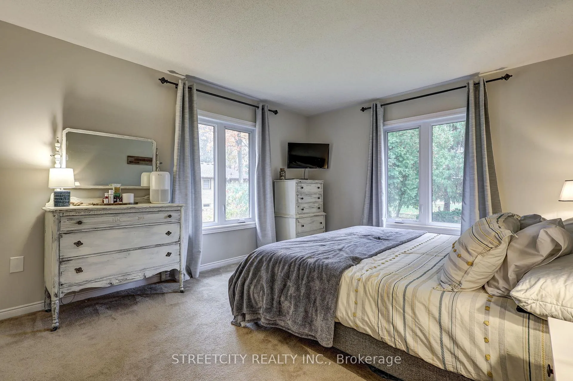 Photo 24 of 231 Centennial Avenue, St. Thomas — HOMEH