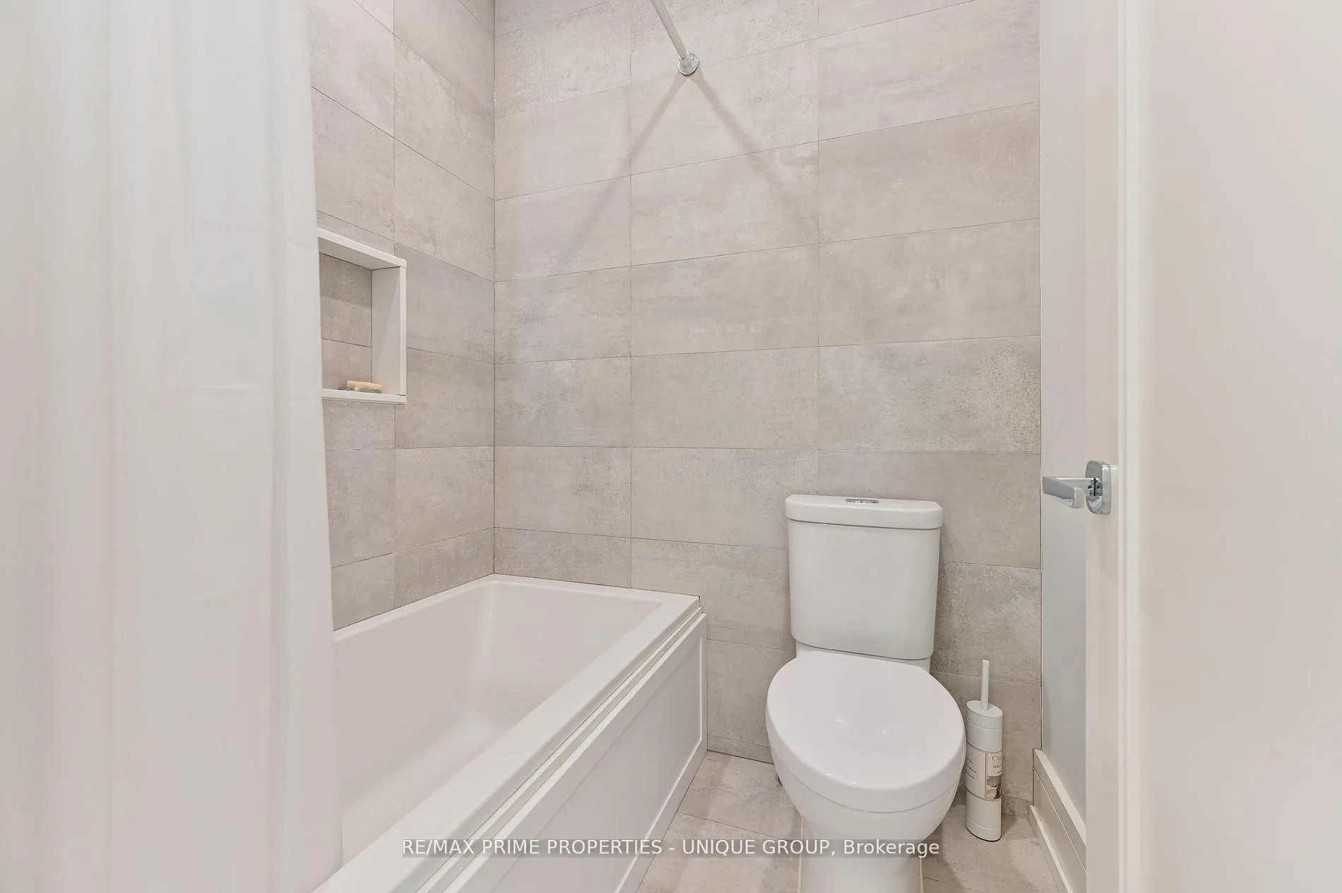 Photo 25 of 275 Glenforest Road, Toronto, Lawrence Park North — HOMEH