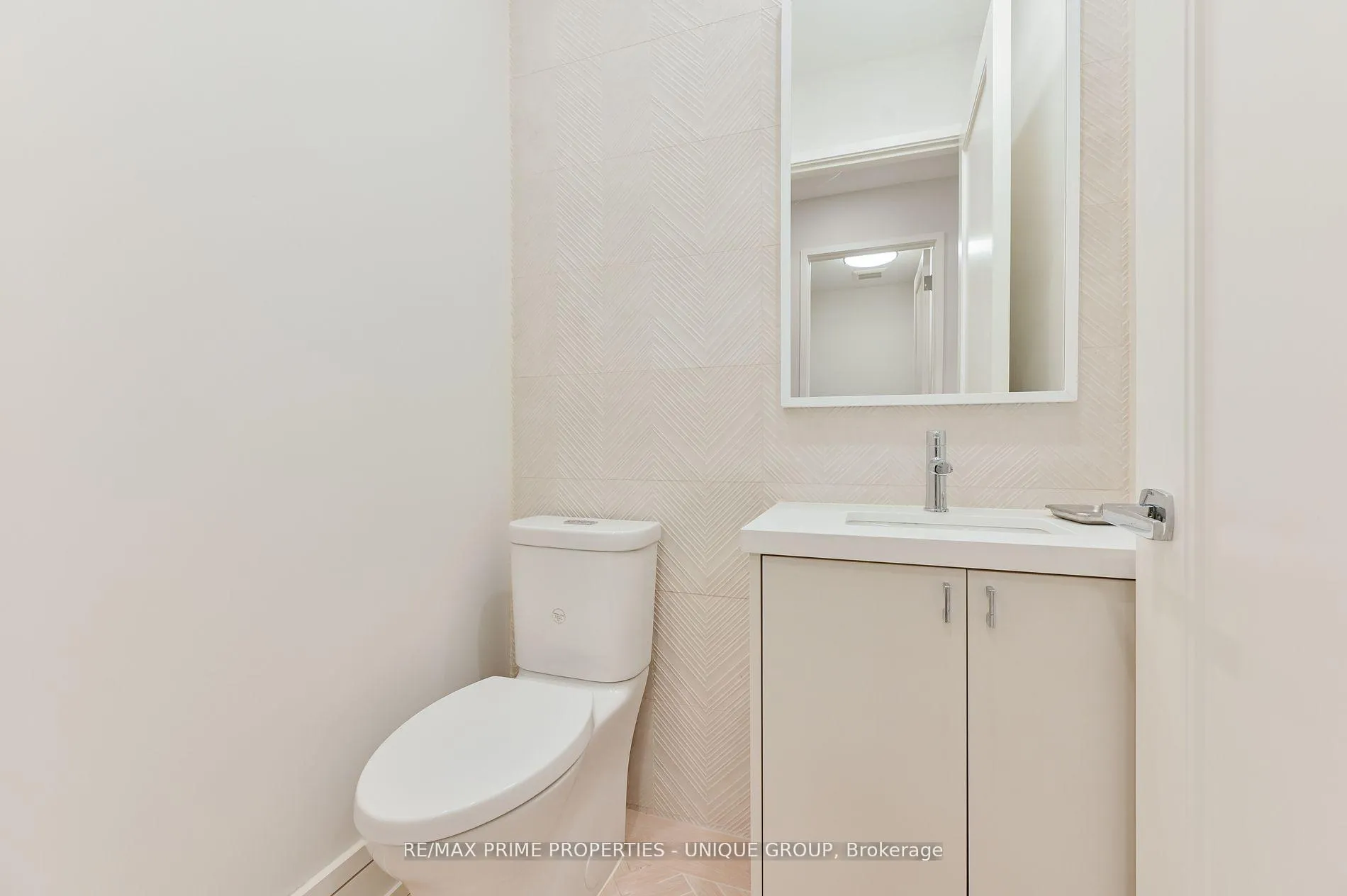 Photo 35 of 275 Glenforest Road, Toronto, Lawrence Park North — HOMEH