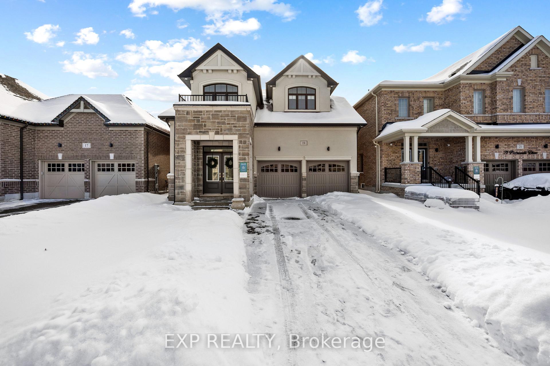 Photo 1 of 19 Pietrowski Drive, Georgina, Keswick North — HOMEH