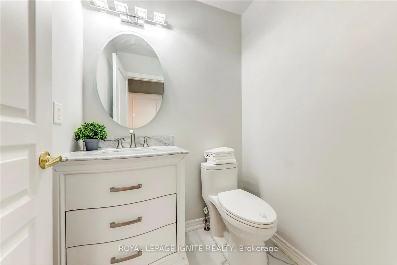 Photo 19 of 52 Bernbridge Road, Markham, Cedar Grove — HOMEH