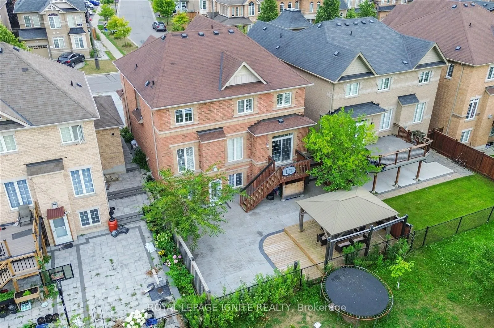 Photo 36 of 52 Bernbridge Road, Markham, Cedar Grove — HOMEH