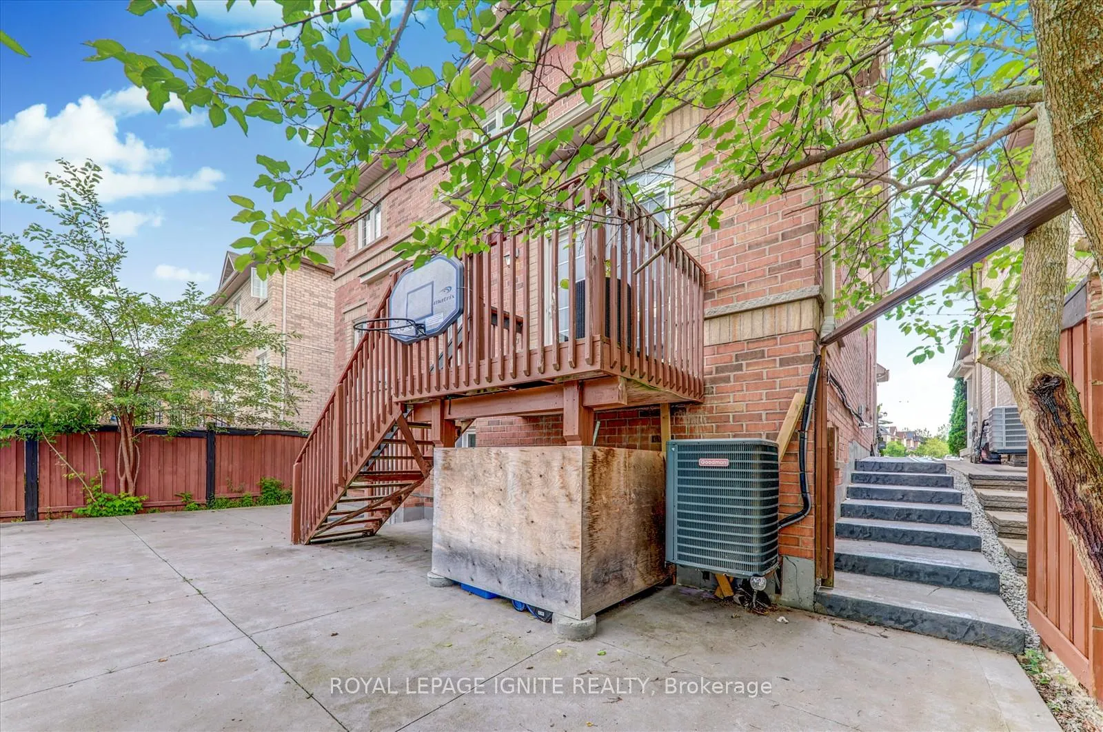 Photo 37 of 52 Bernbridge Road, Markham, Cedar Grove — HOMEH