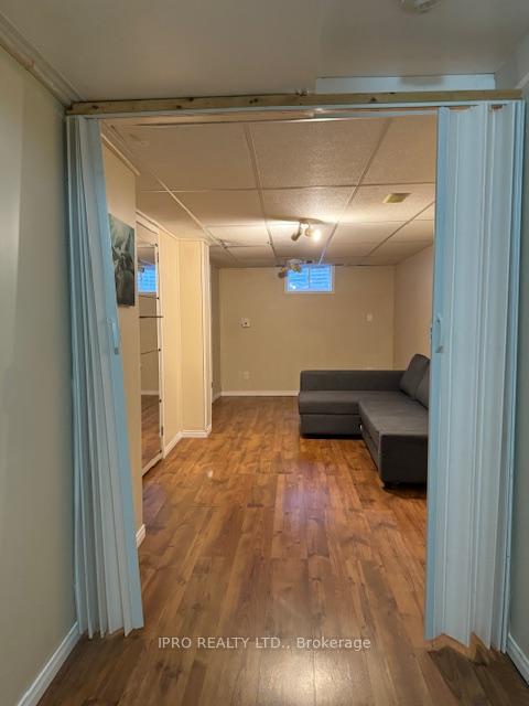Photo 9 of 44 Drake Drive, Barrie, Painswick South — HOMEH