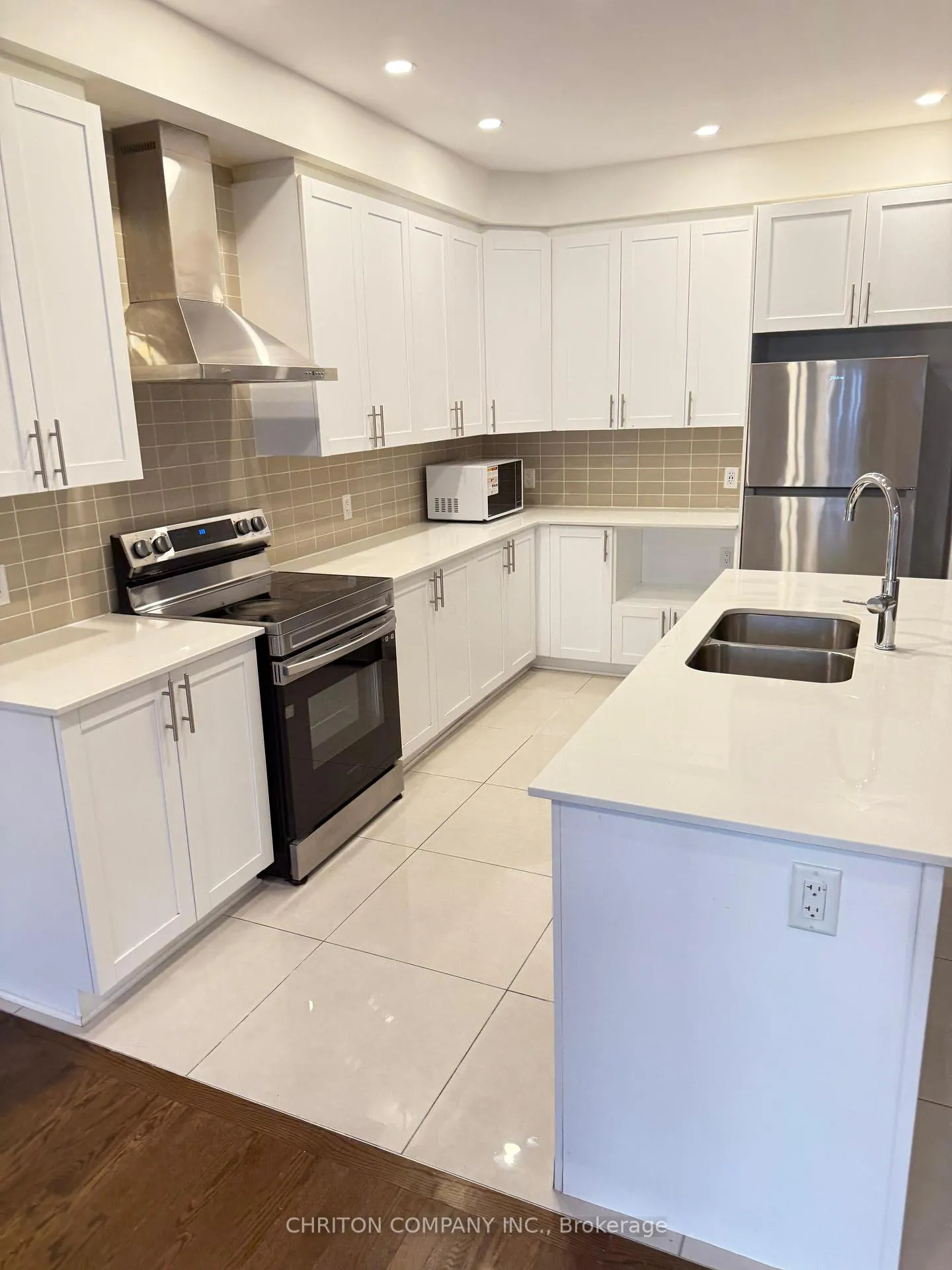 Photo 4 of 941 Beckton Heights, Ottawa, Munster — HOMEH