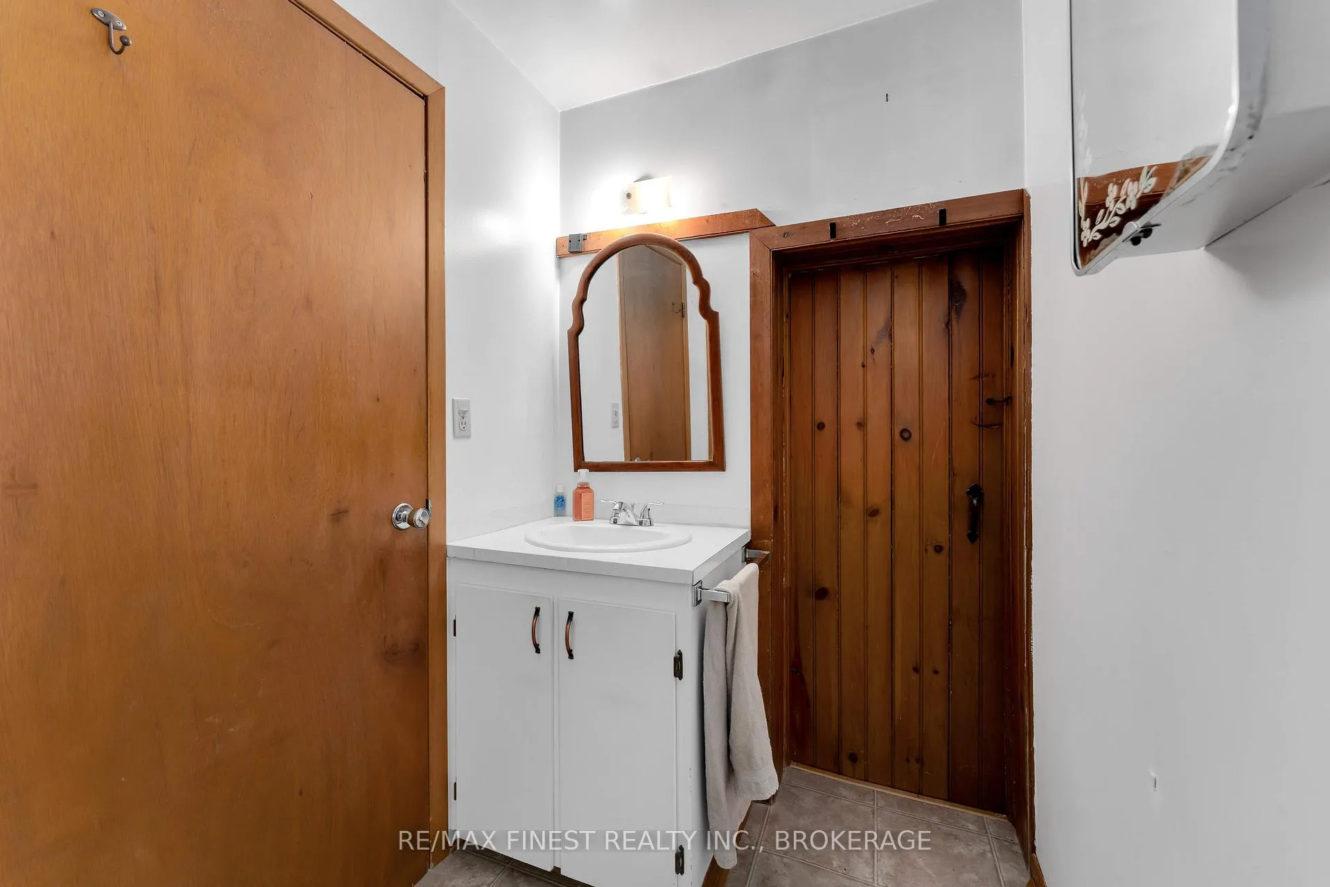 Photo 9 of 2318 County Road 11, Greater Napanee — HOMEH